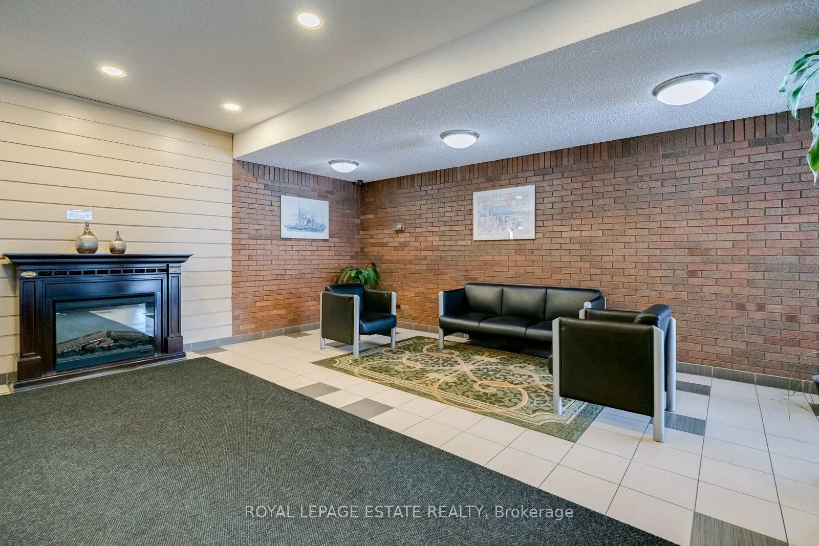 40 Sunrise Ave, #110