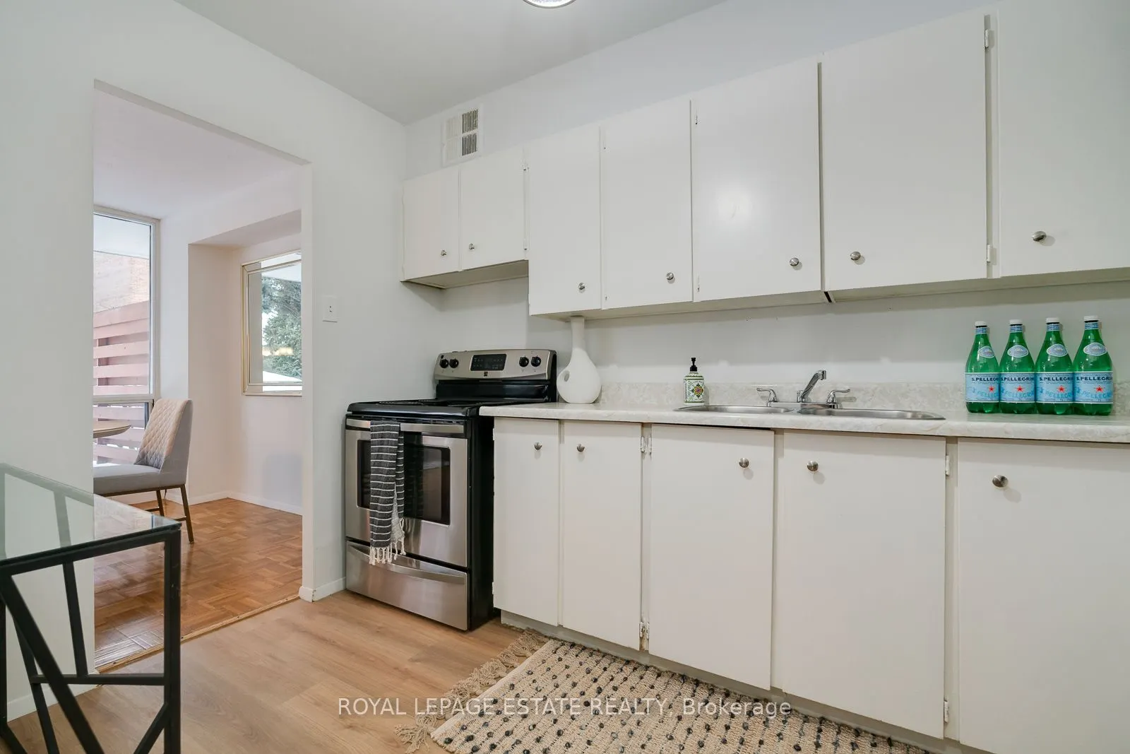 40 Sunrise Ave, #110