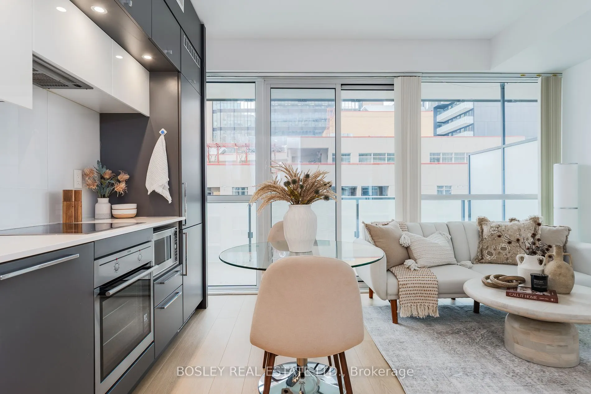 15 Grenville St, #1206