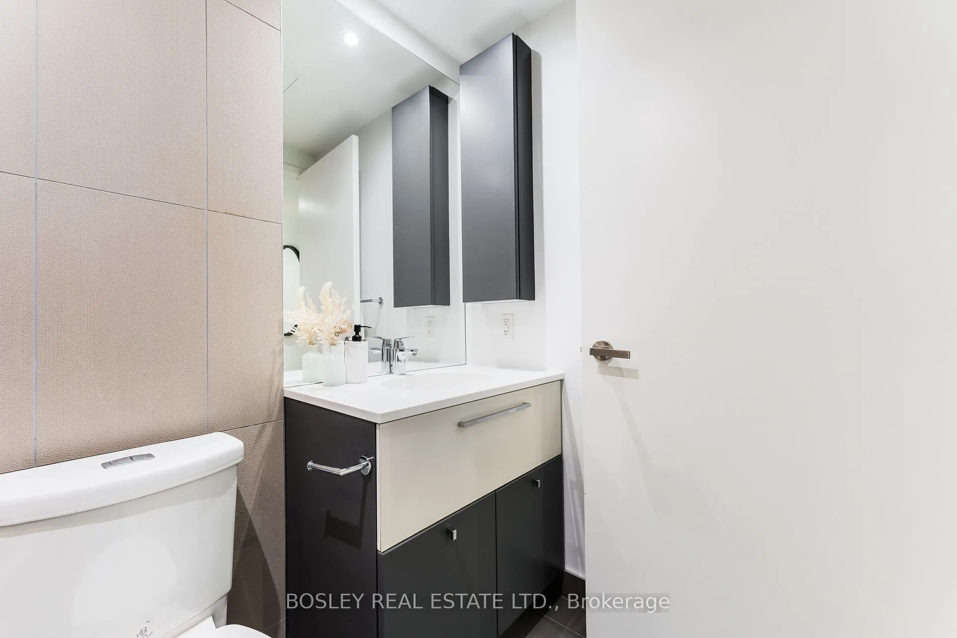 15 Grenville St, #1206