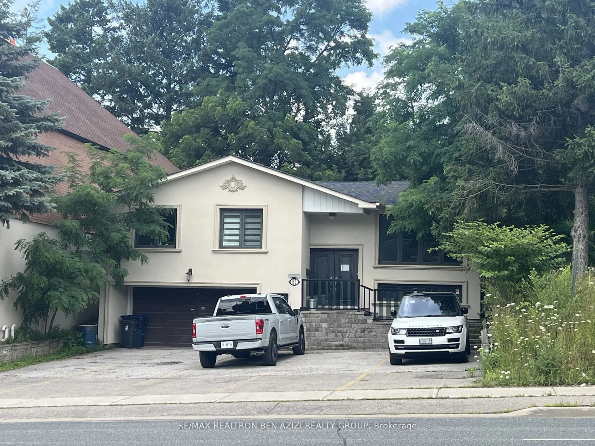 120 Sheppard Avenue W