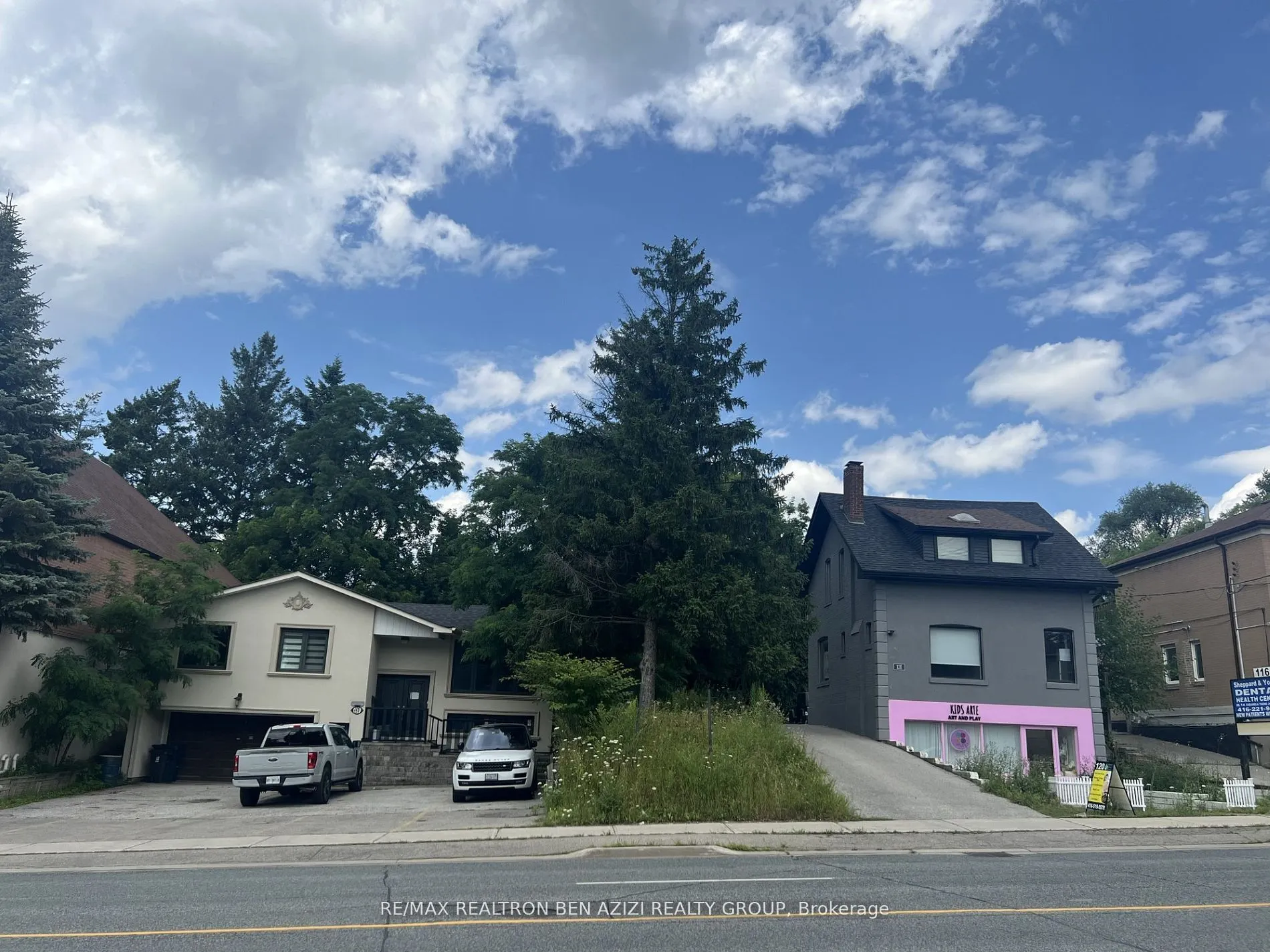120 Sheppard Avenue W