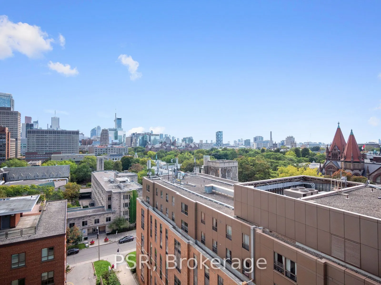 77 Charles St W, #906
