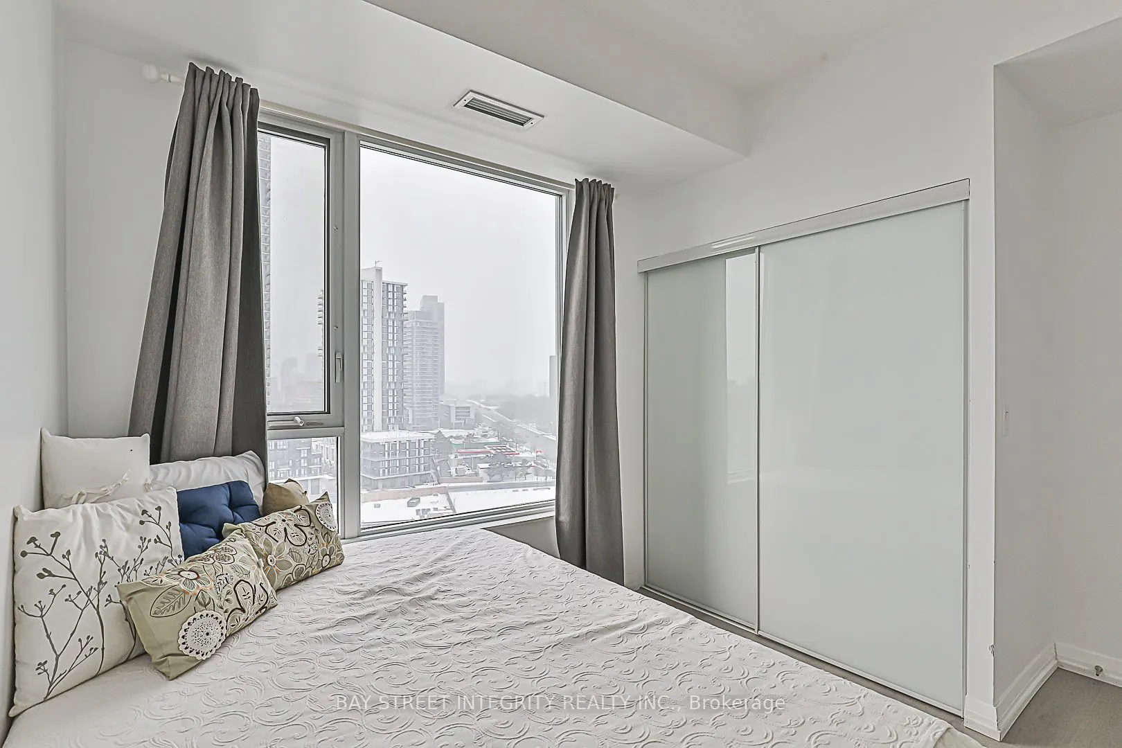 50 Ann O'reilly Rd, #1111
