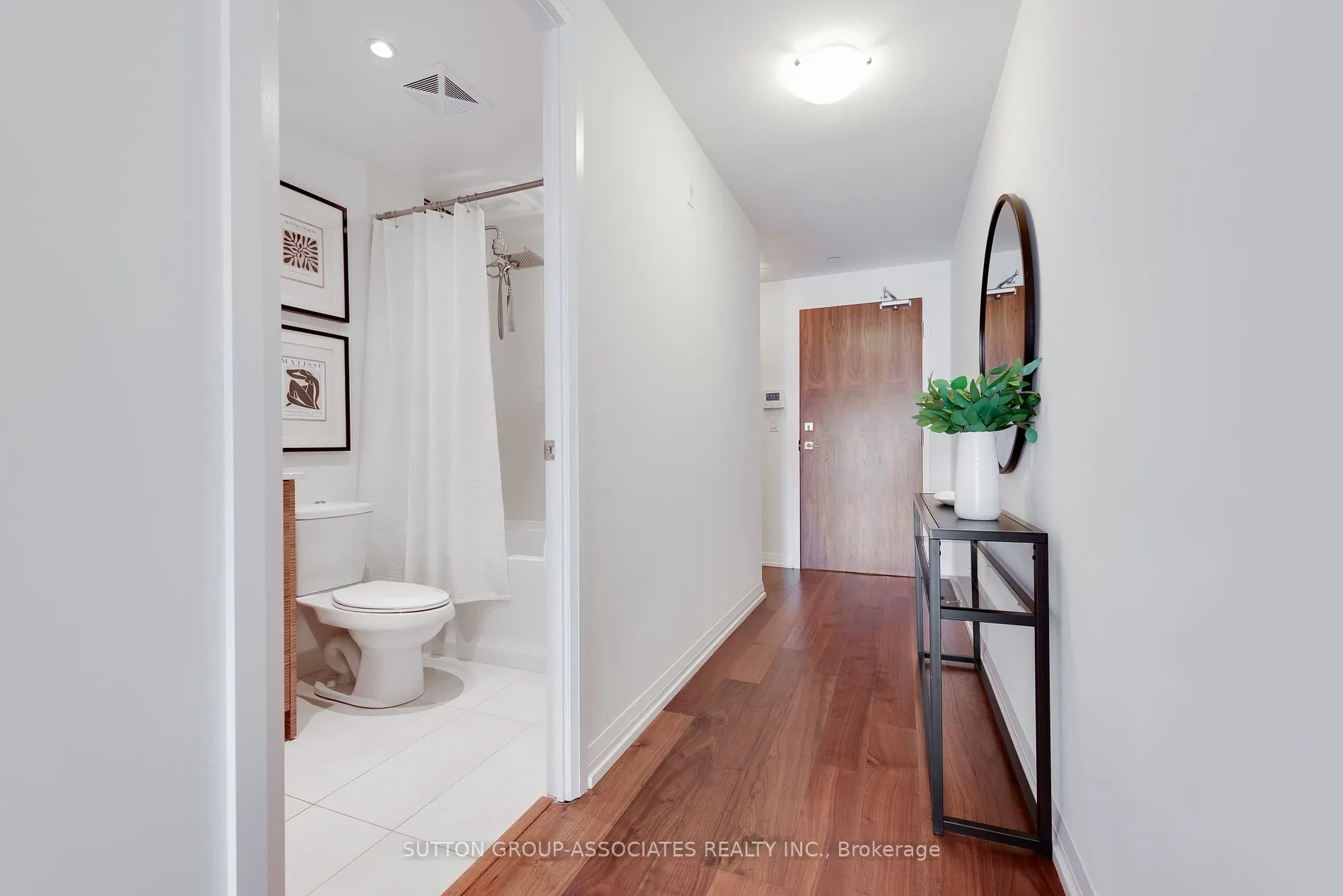 835 St Clair Ave W, #413