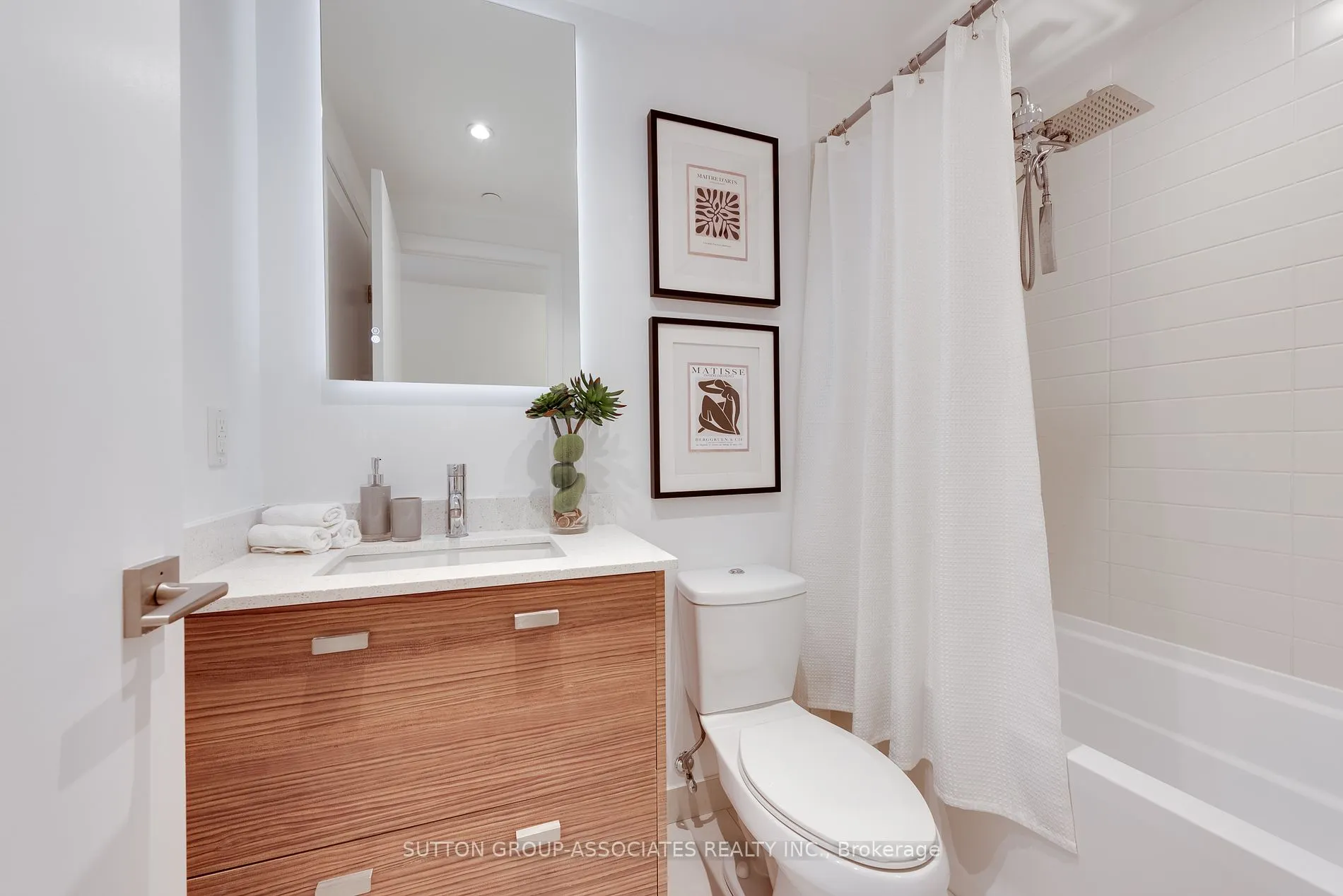 835 St Clair Ave W, #413