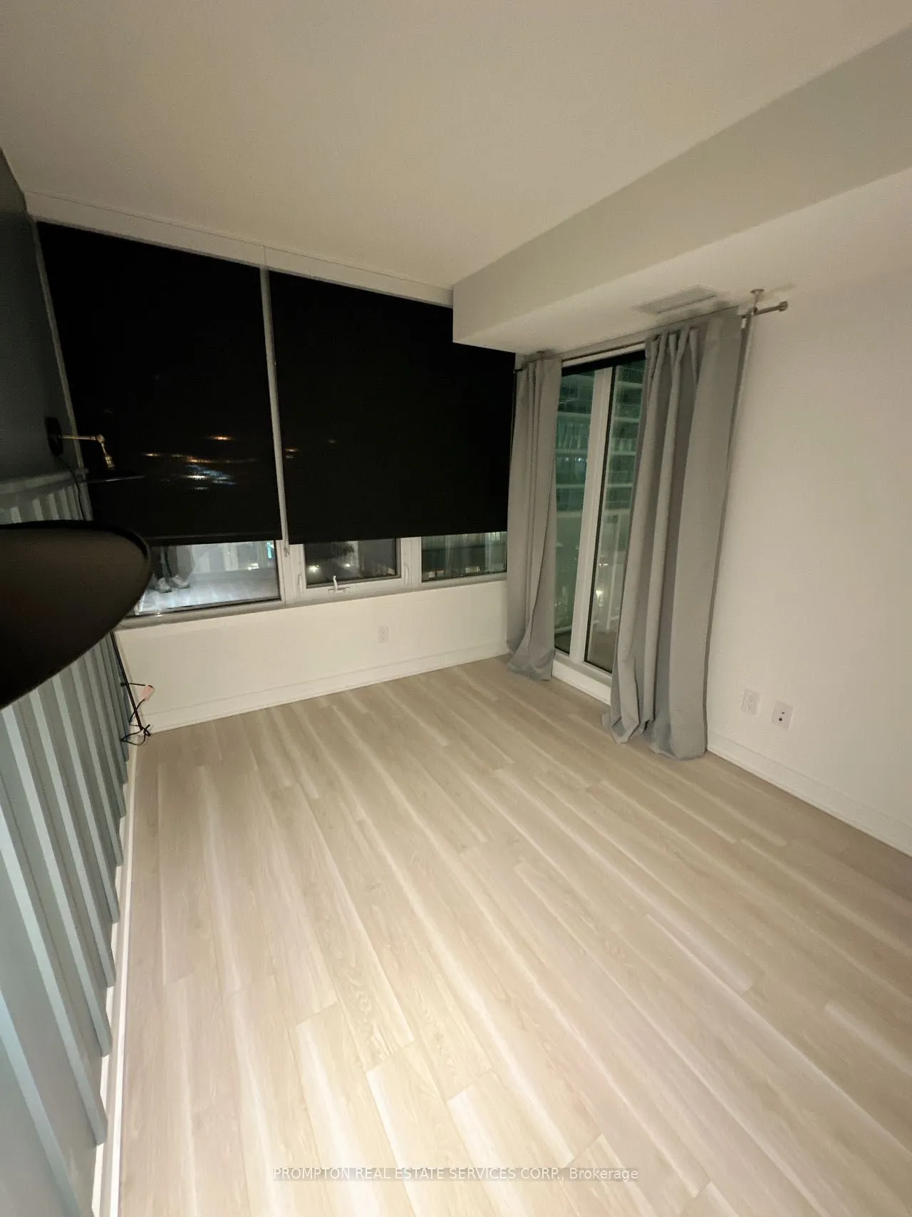 19 Bathurst St, #707