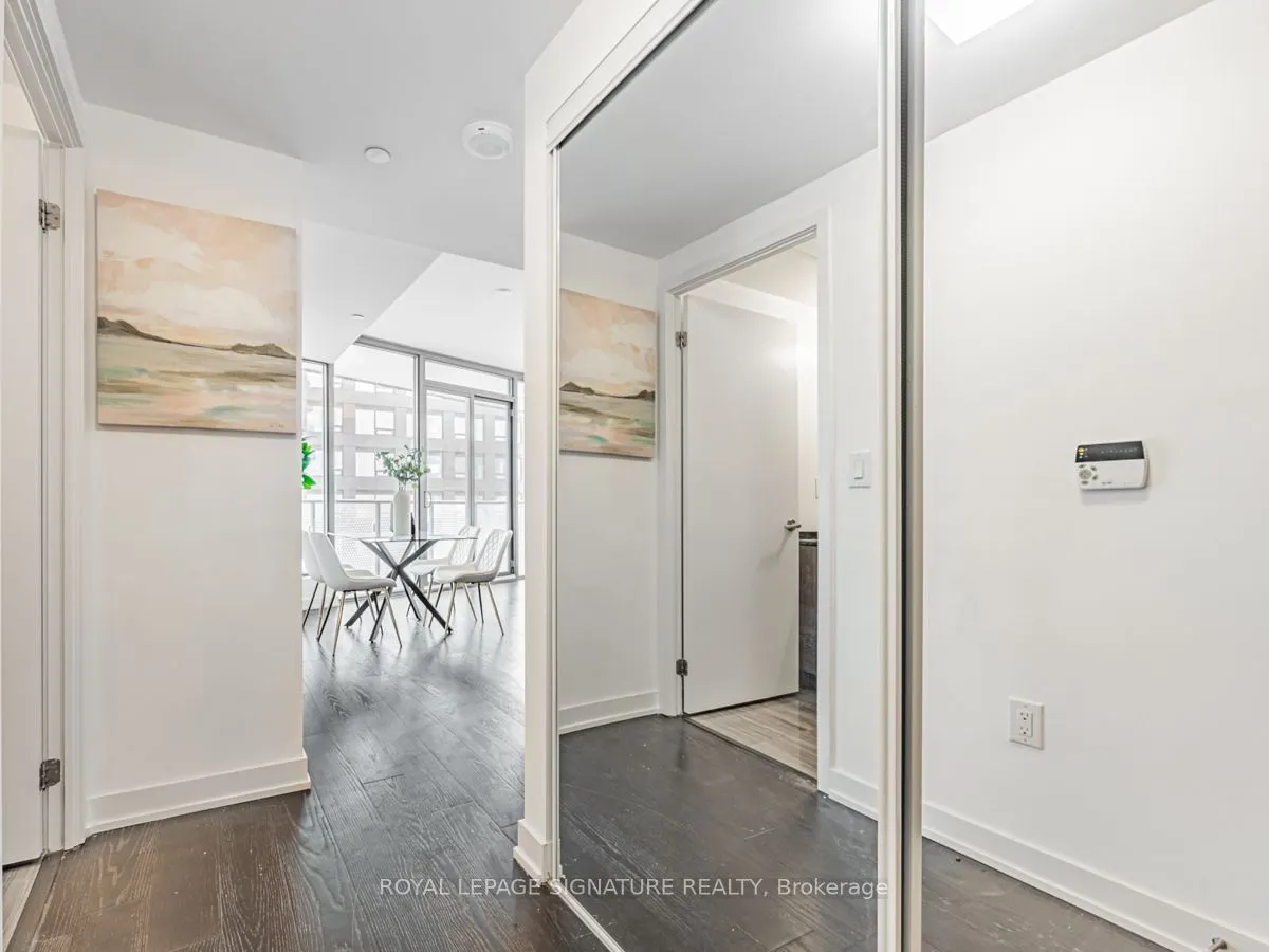 11 Wellesley St W, #4711