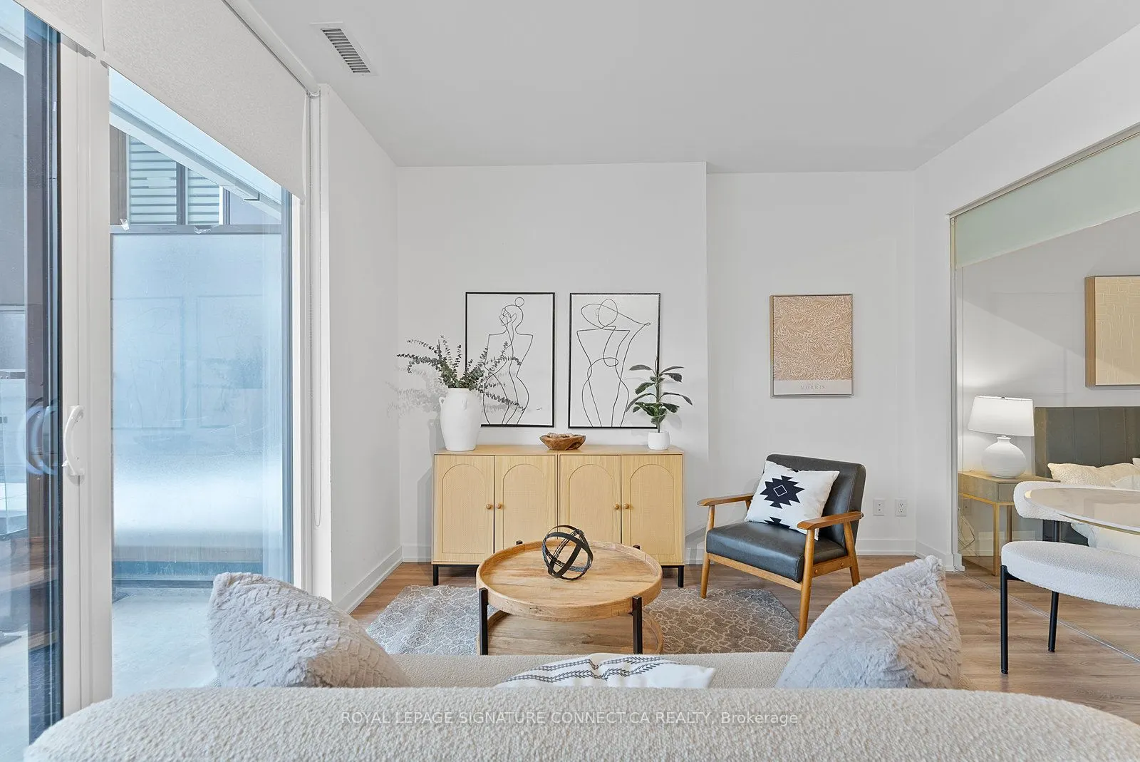 20 Edward St, #517