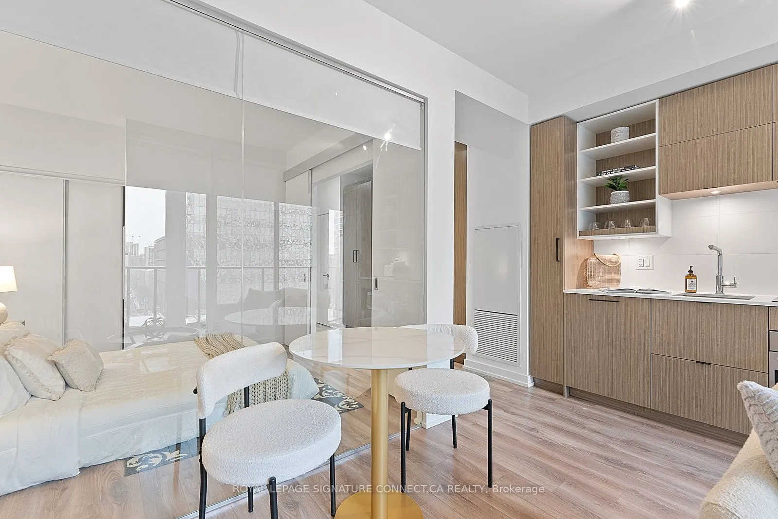 20 Edward St, #517