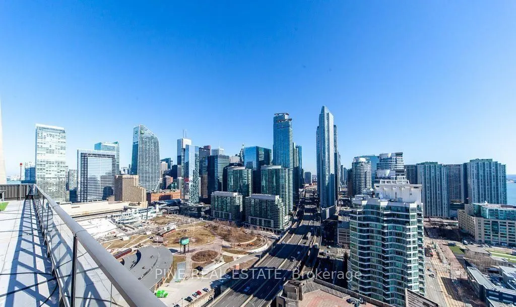 260 Queens Quay W, #3103