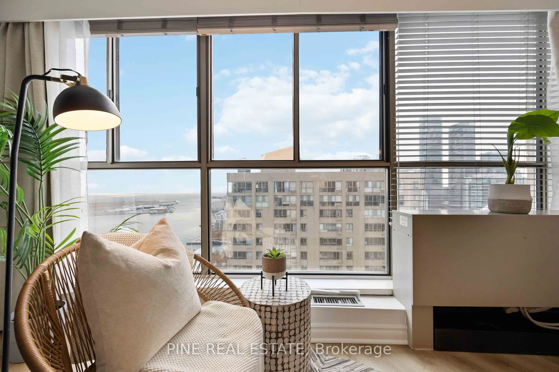 260 Queens Quay W, #3103