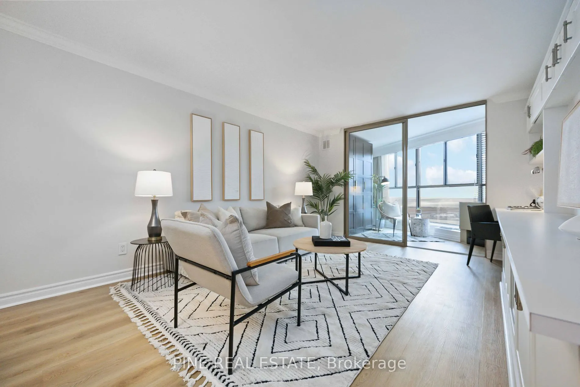 260 Queens Quay W, #3103
