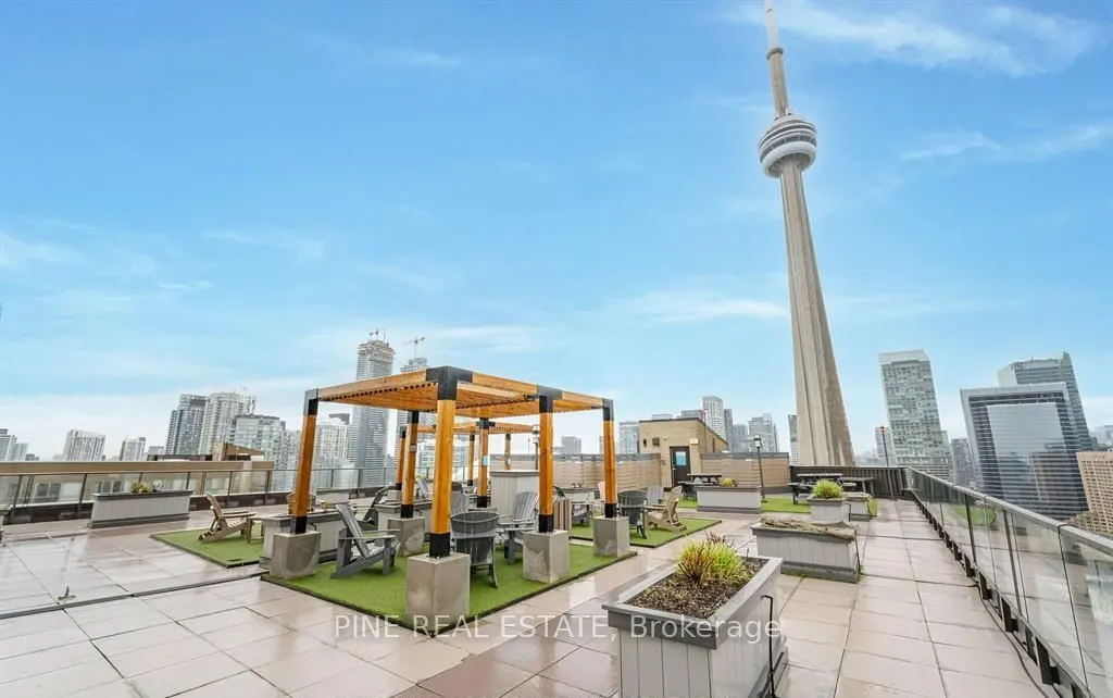 260 Queens Quay W, #3103