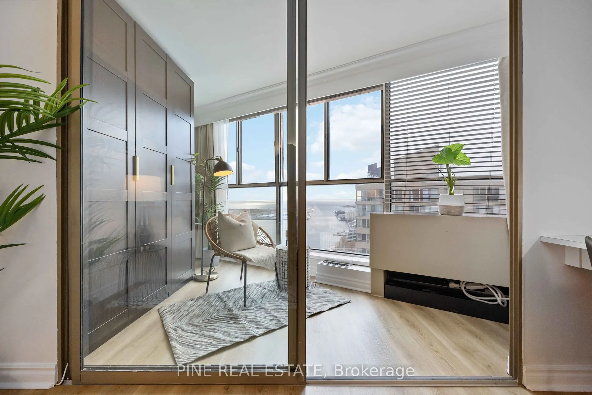 260 Queens Quay W, #3103