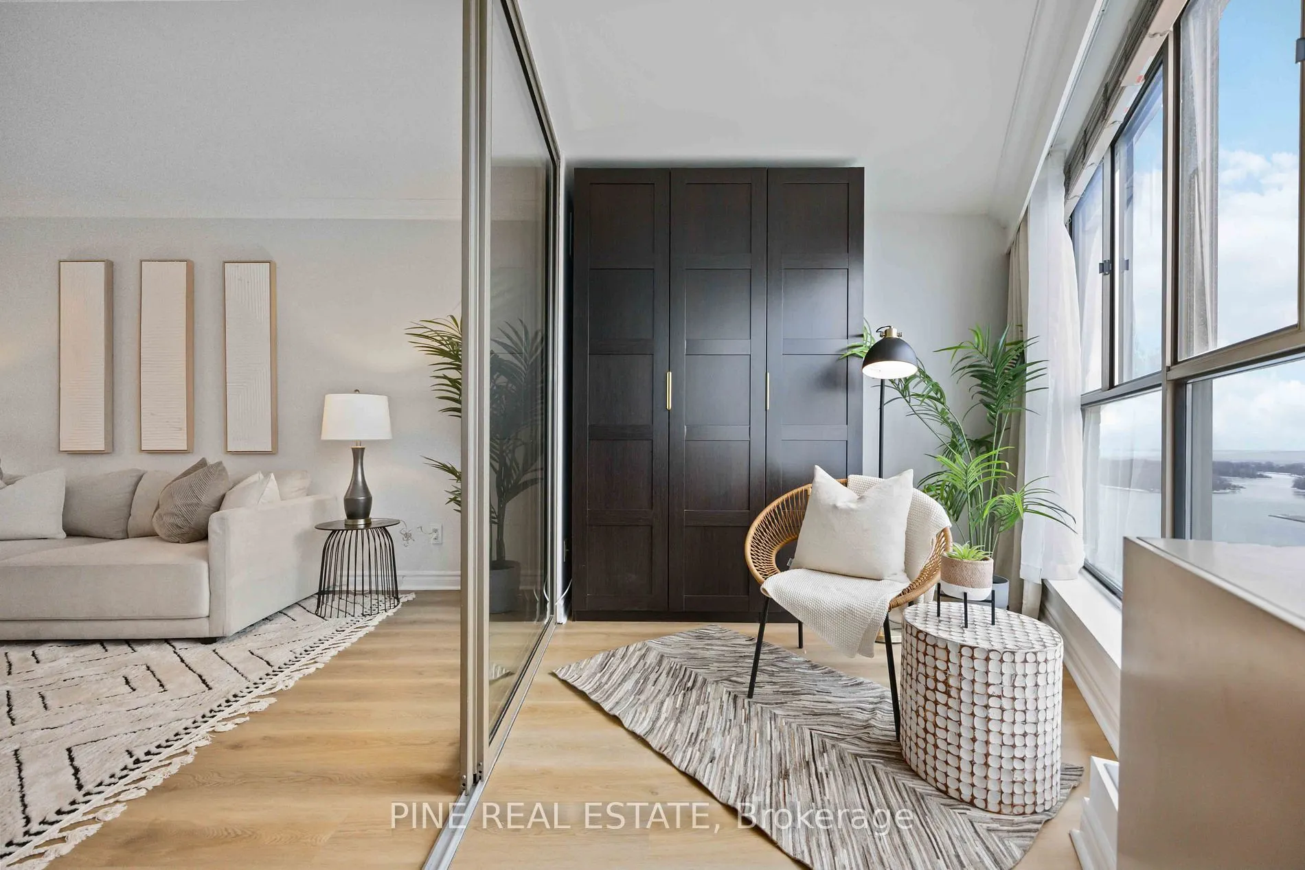 260 Queens Quay W, #3103