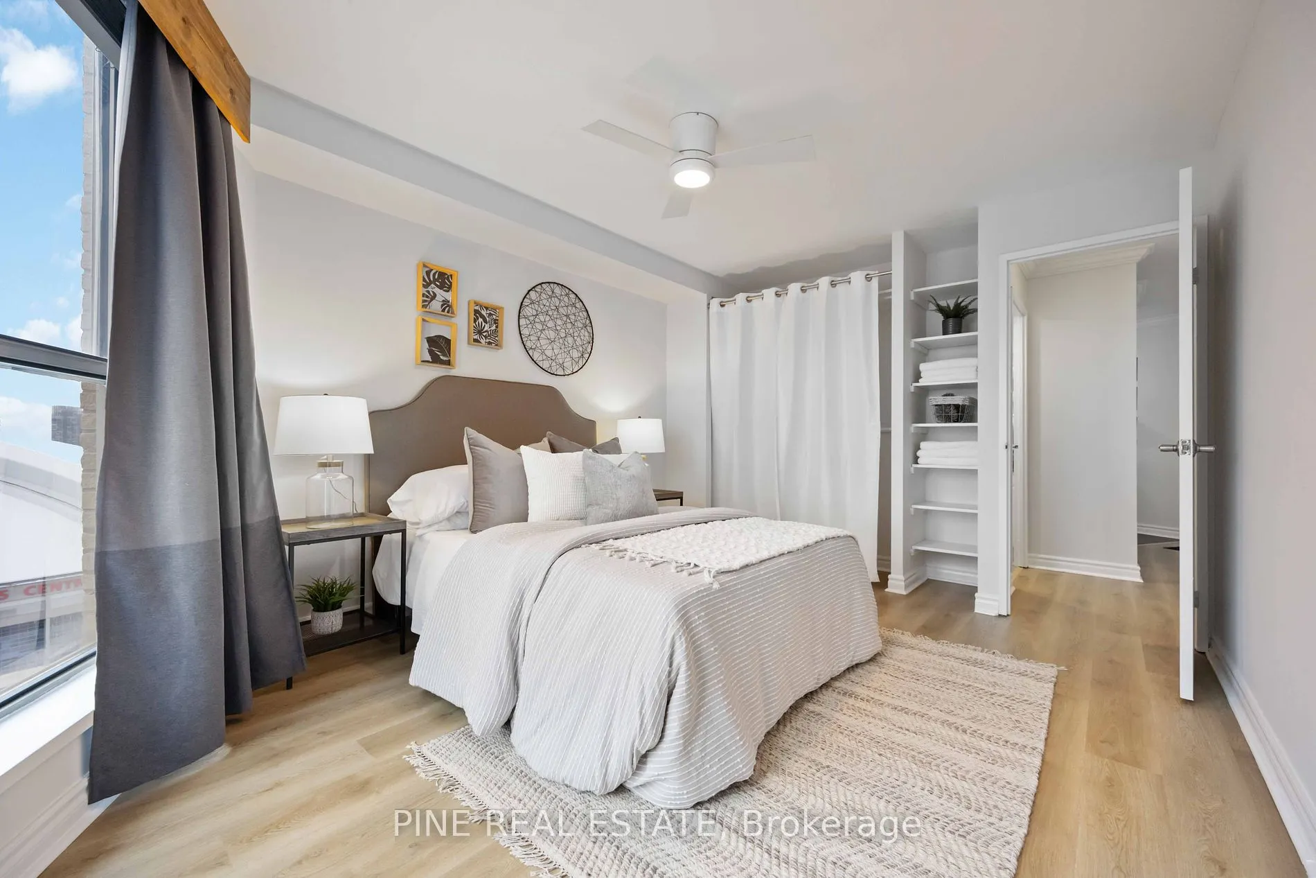 260 Queens Quay W, #3103