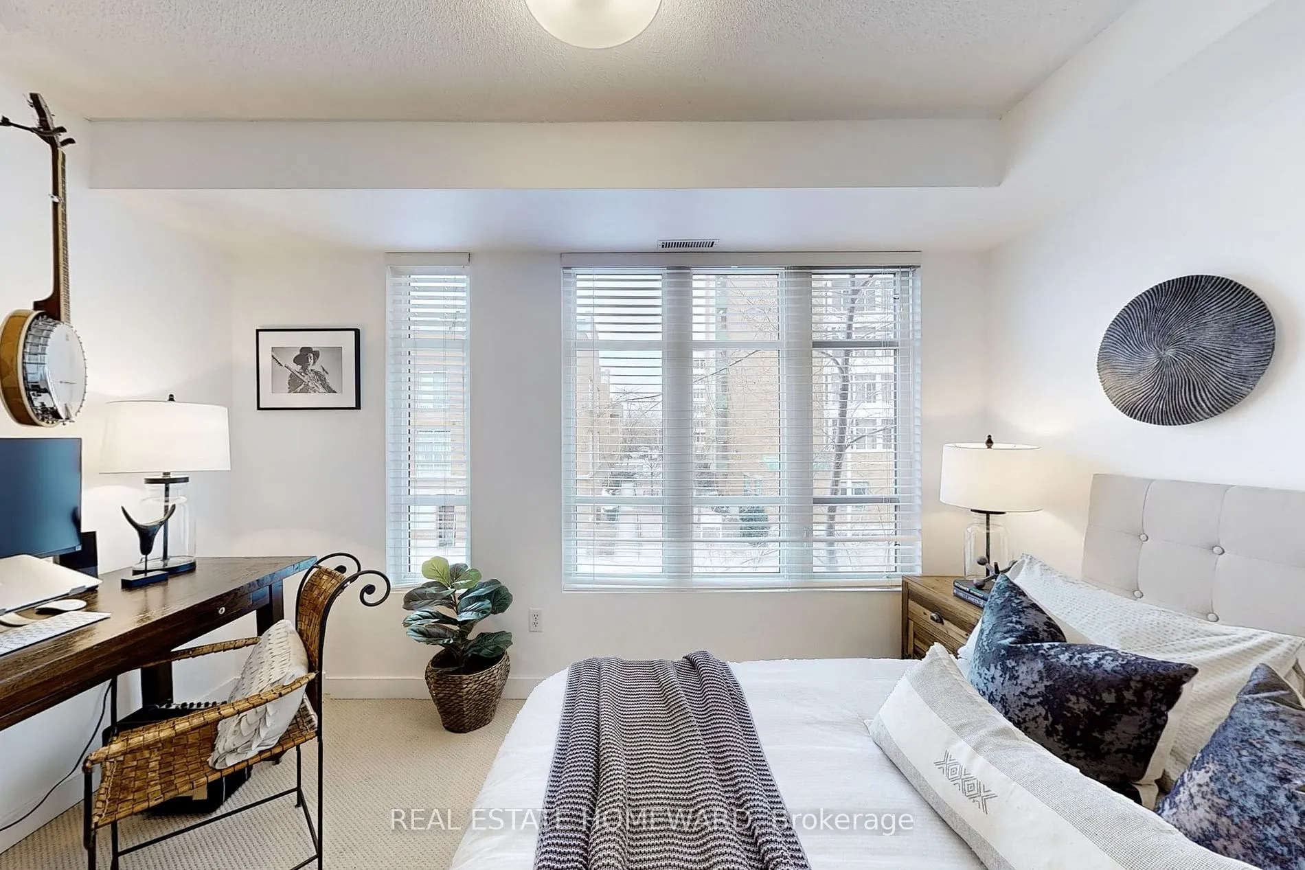 21 Ruttan St, #240