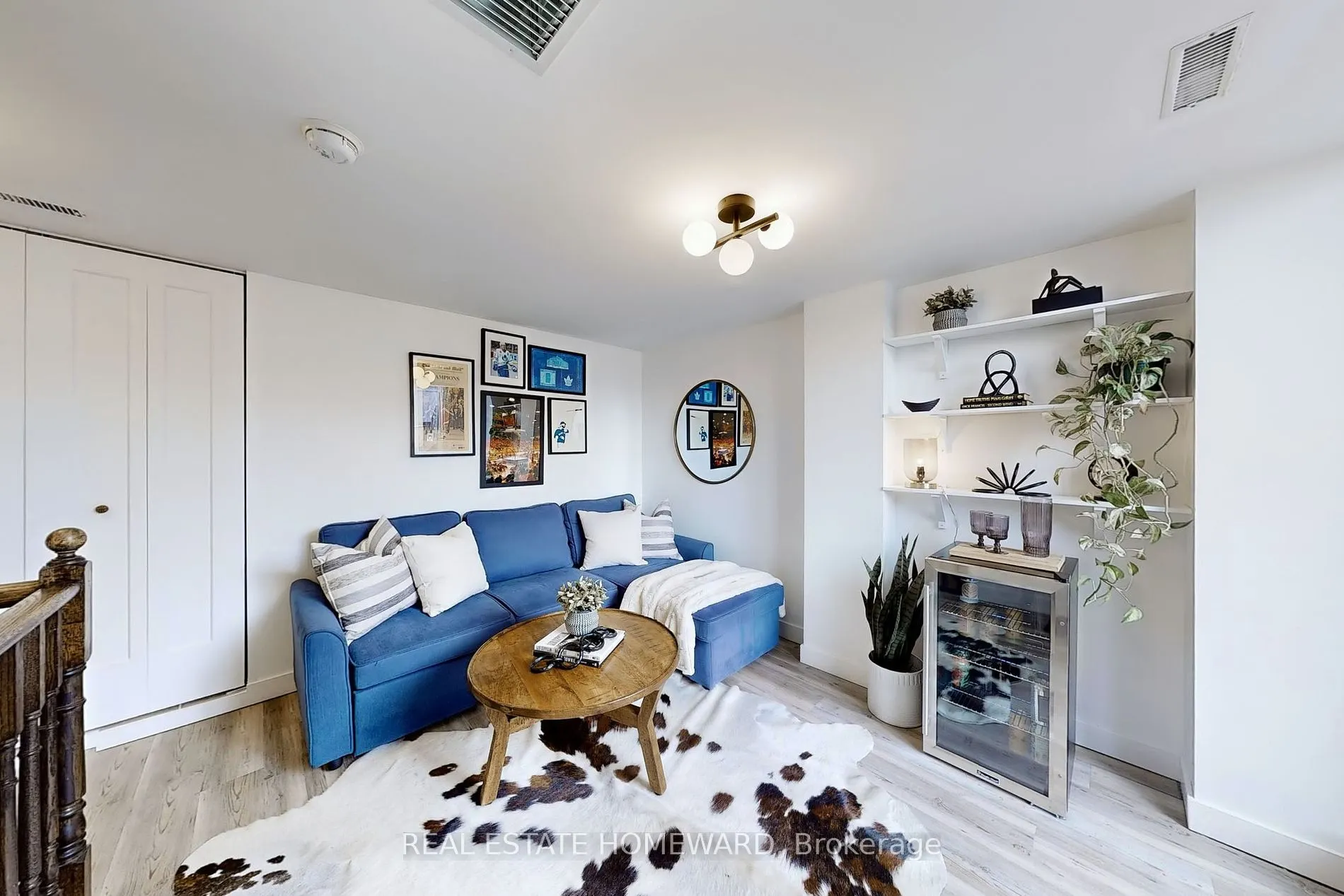21 Ruttan St, #240