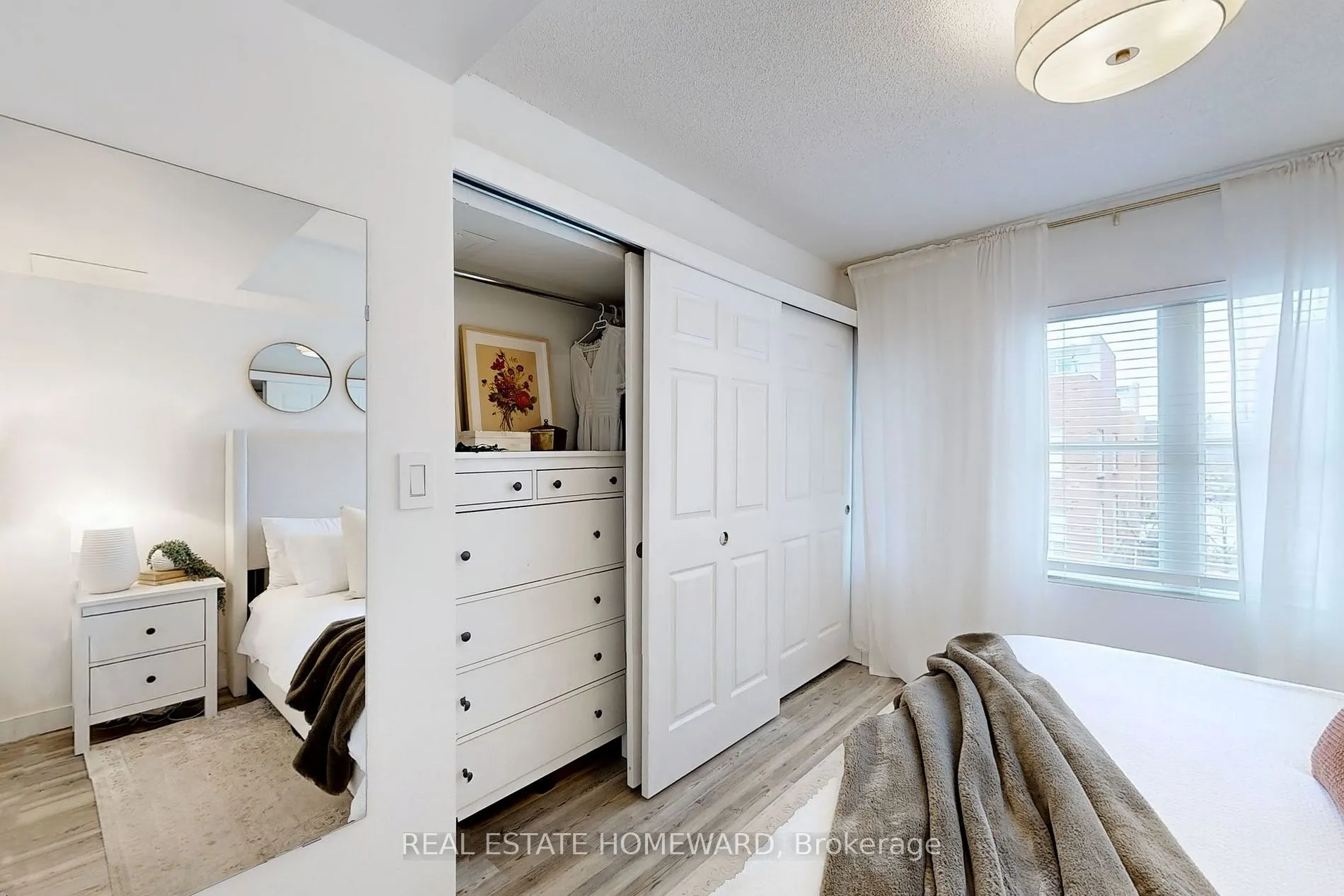 21 Ruttan St, #240