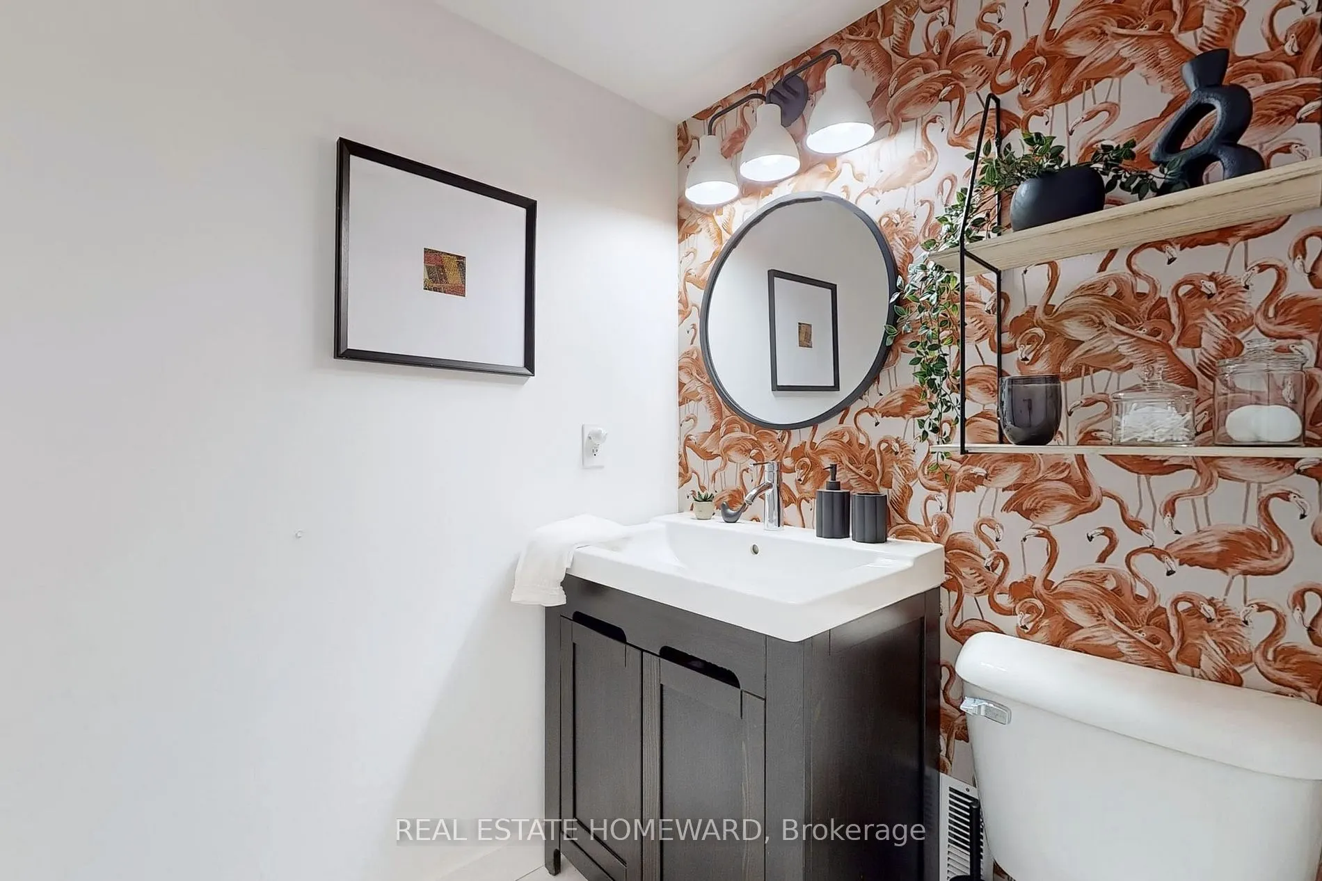 21 Ruttan St, #240