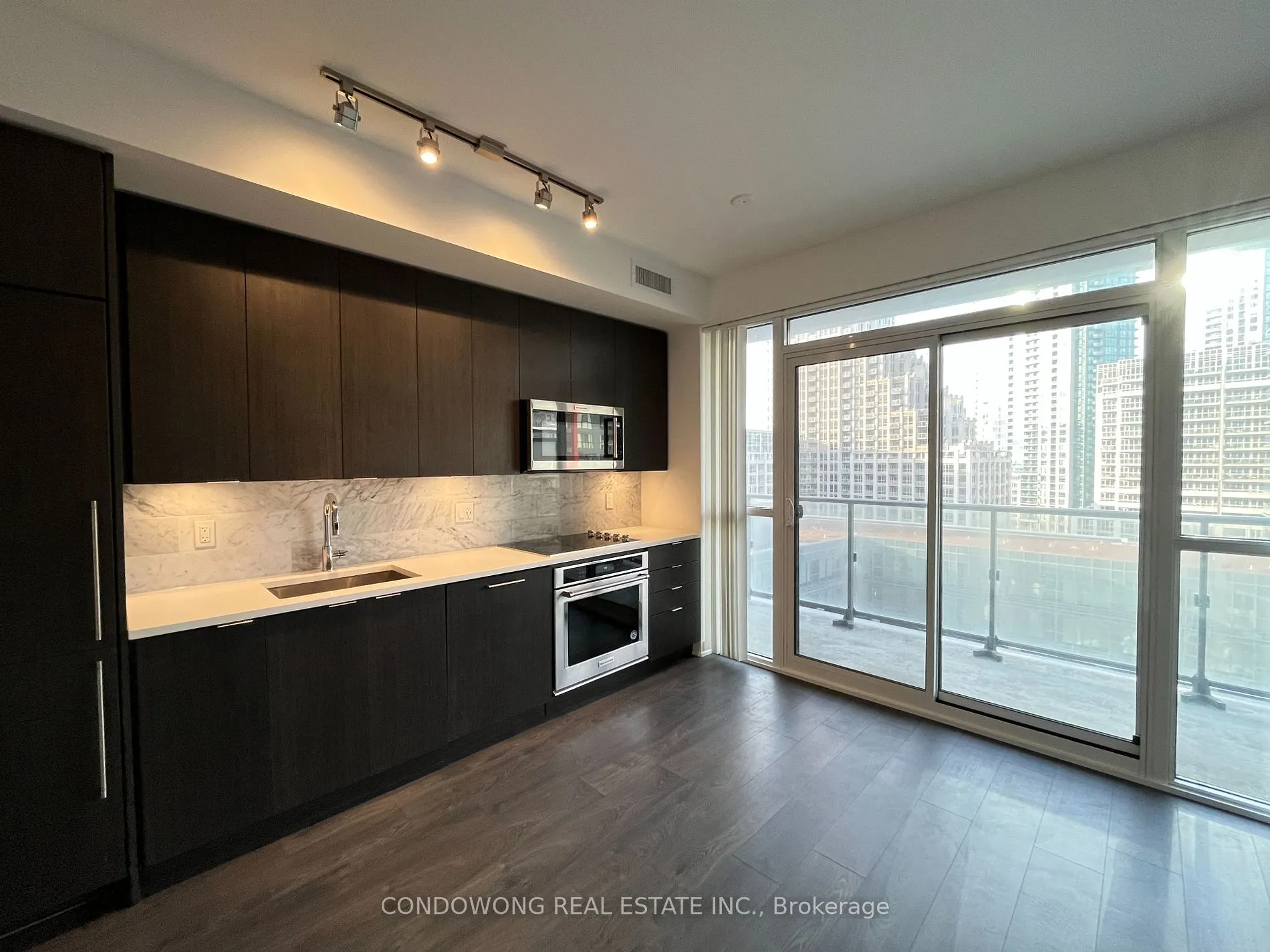 38 Iannuzzi St, #1003