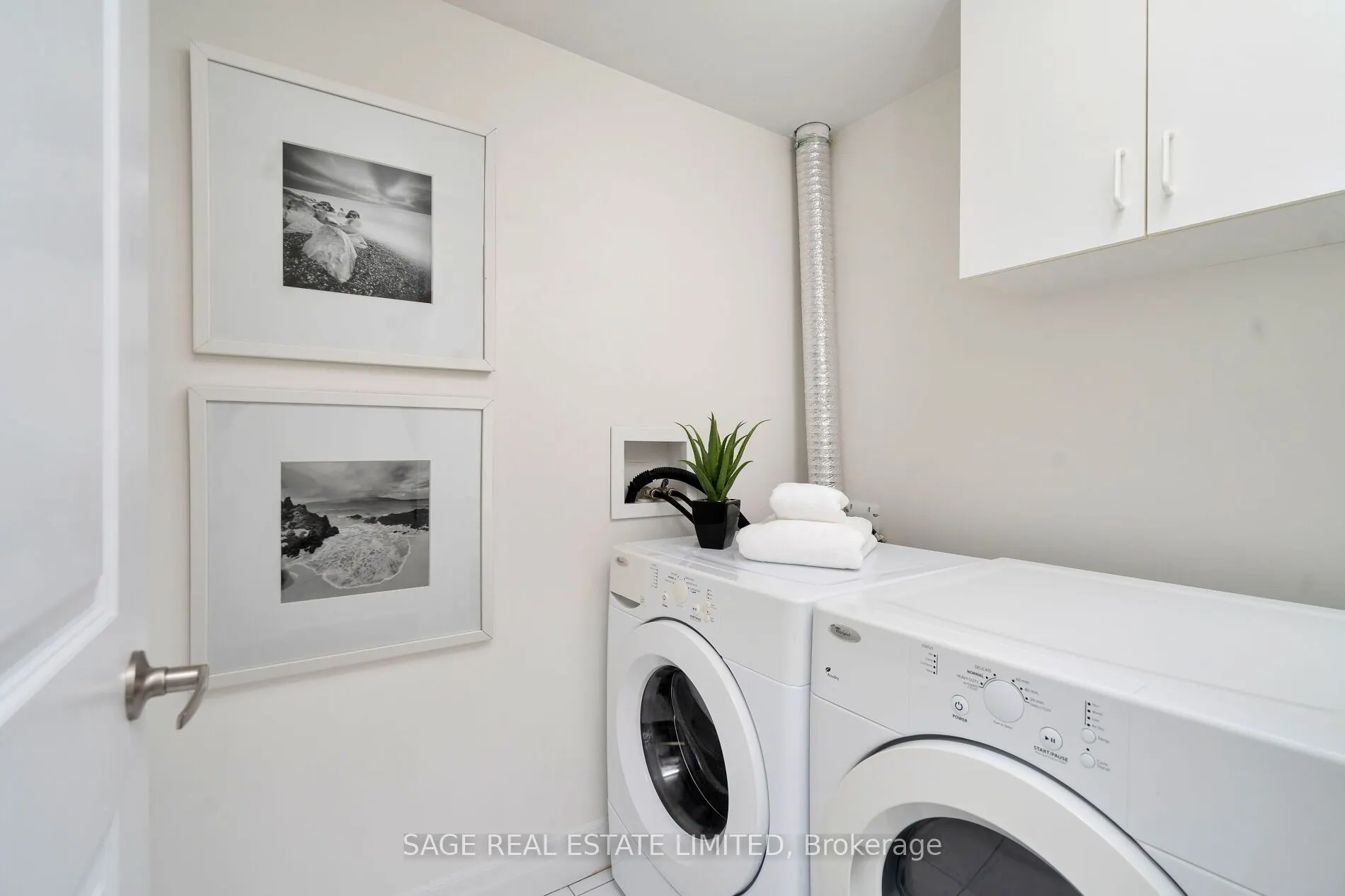 75 Sloping Sky Mews, #2