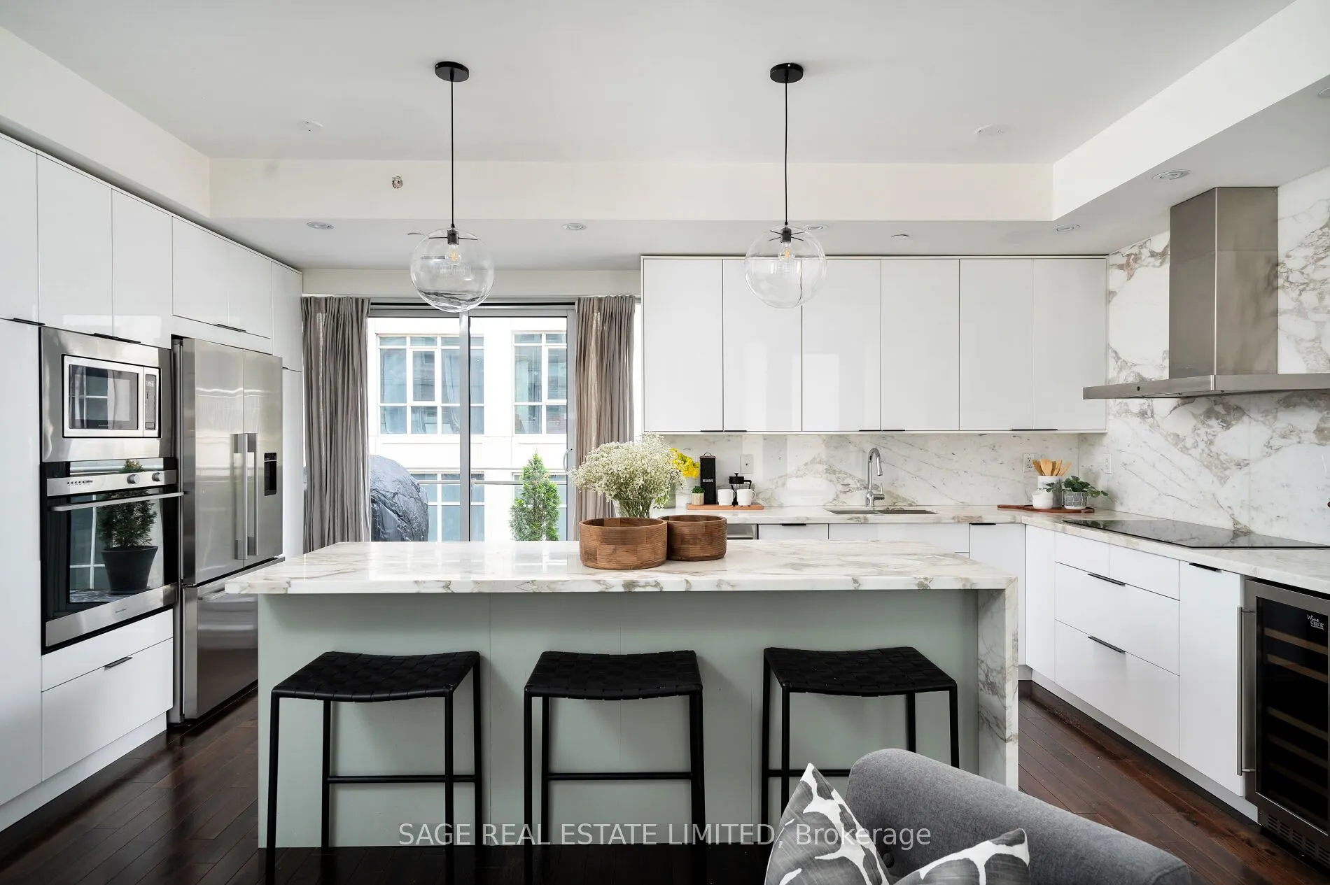 75 Sloping Sky Mews, #2