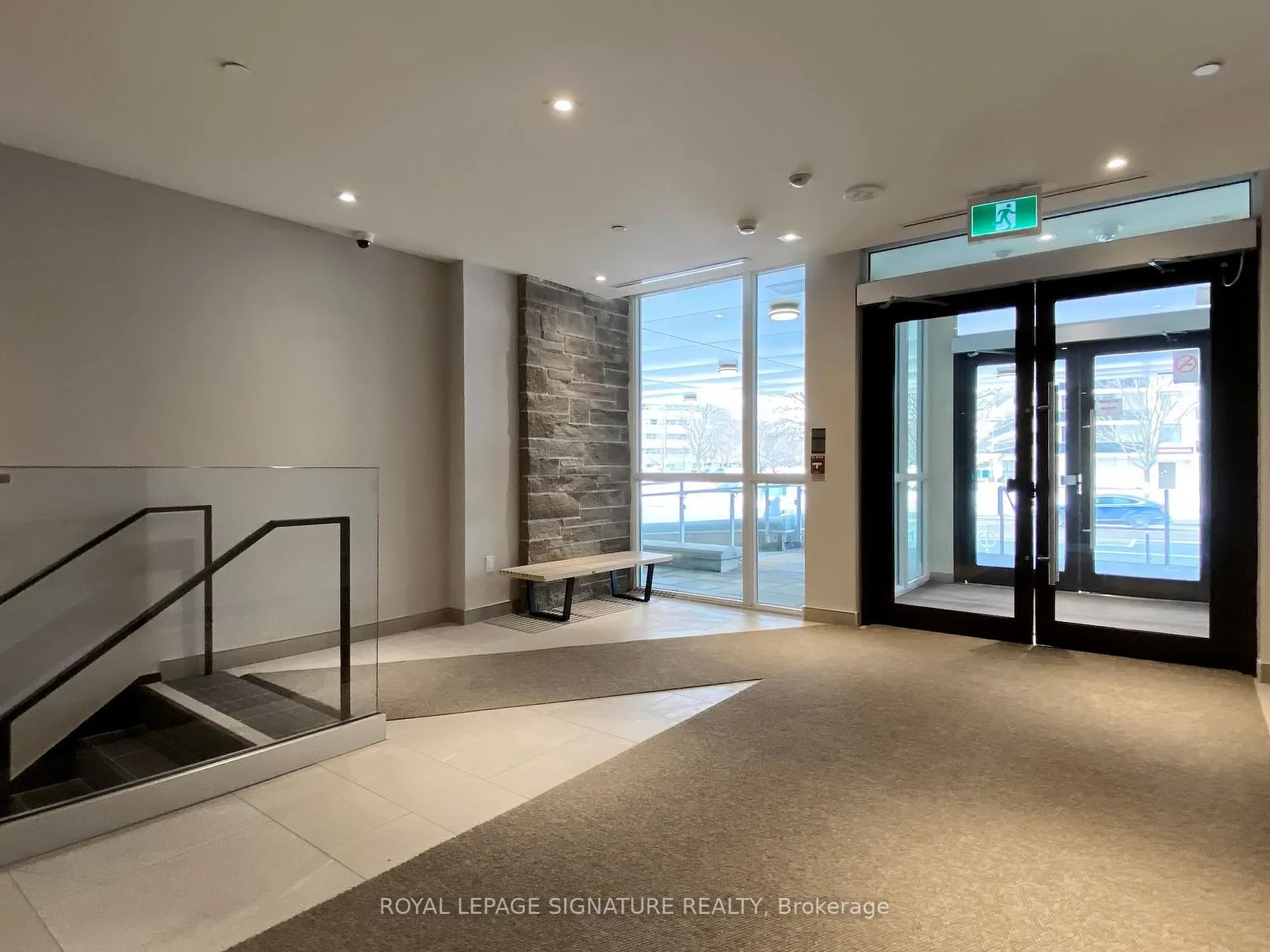10 Deerlick Crt, #206