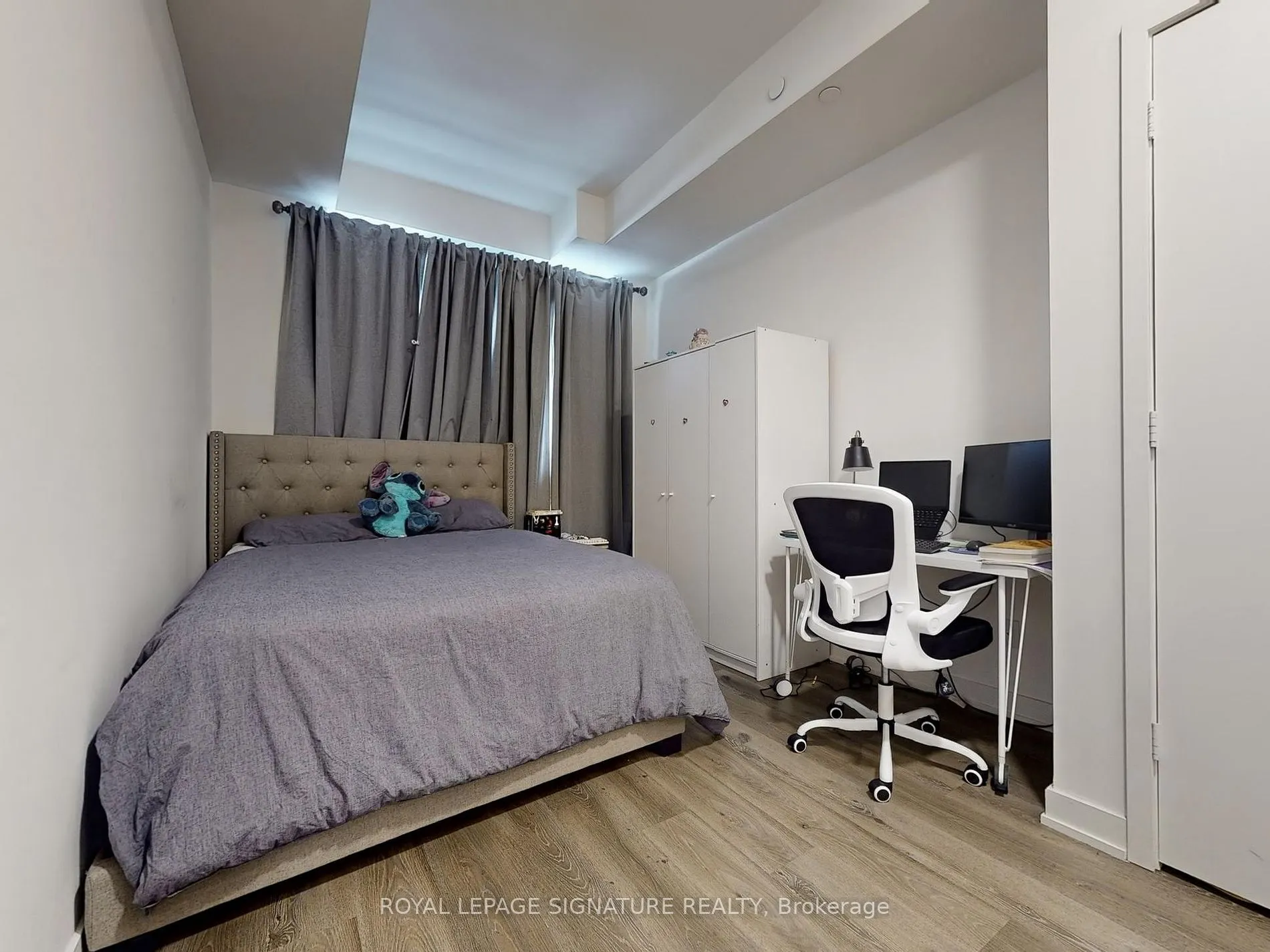 10 Deerlick Crt, #206