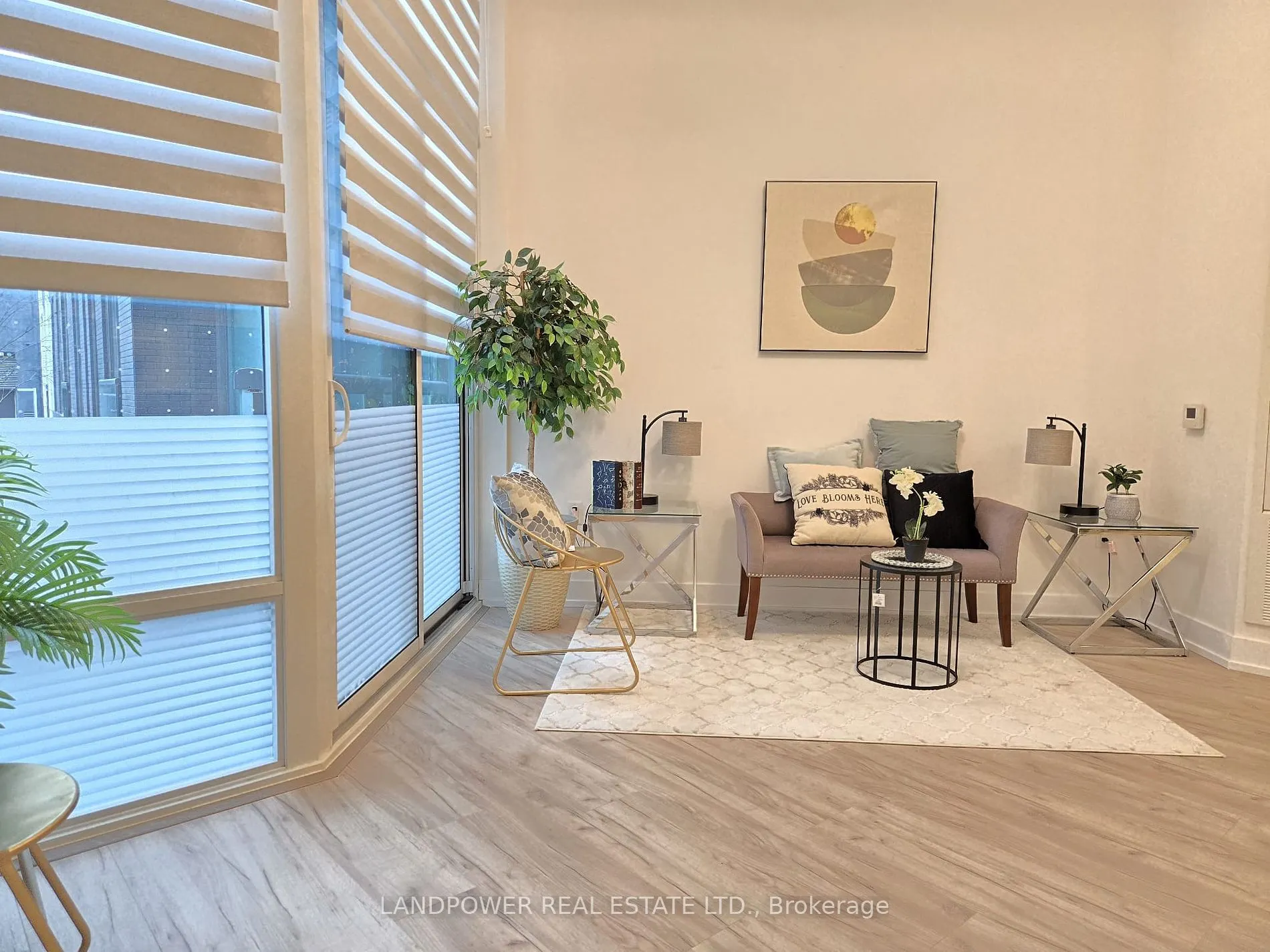 25 Adra Grado Way, #258