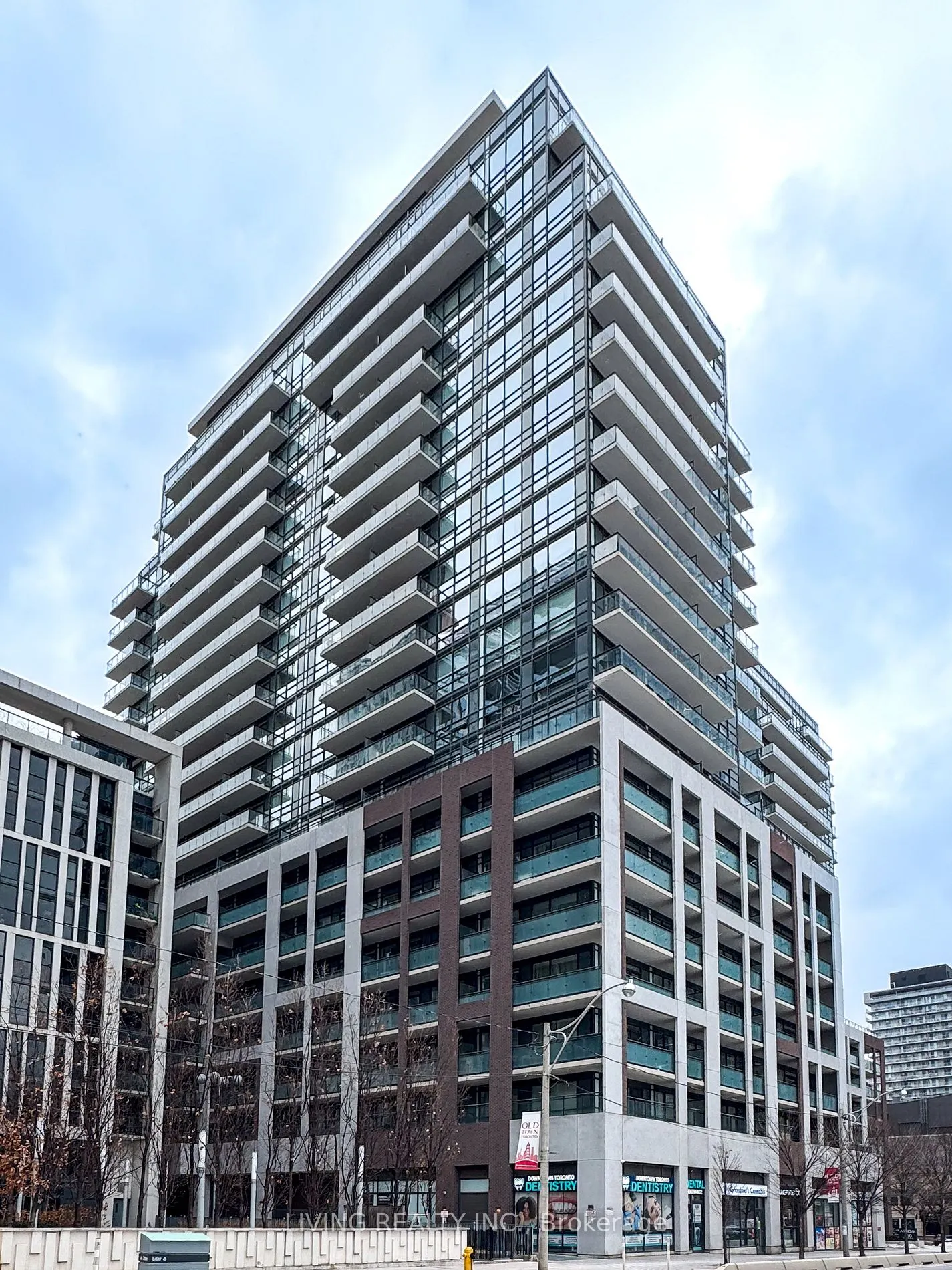 460 Adelaide St E, #915
