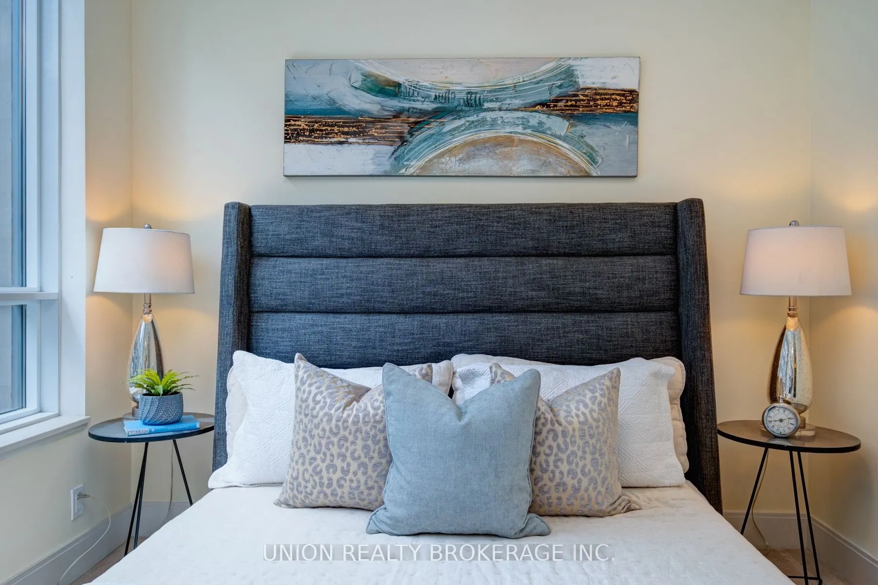 21 Balmuto Street, #1403