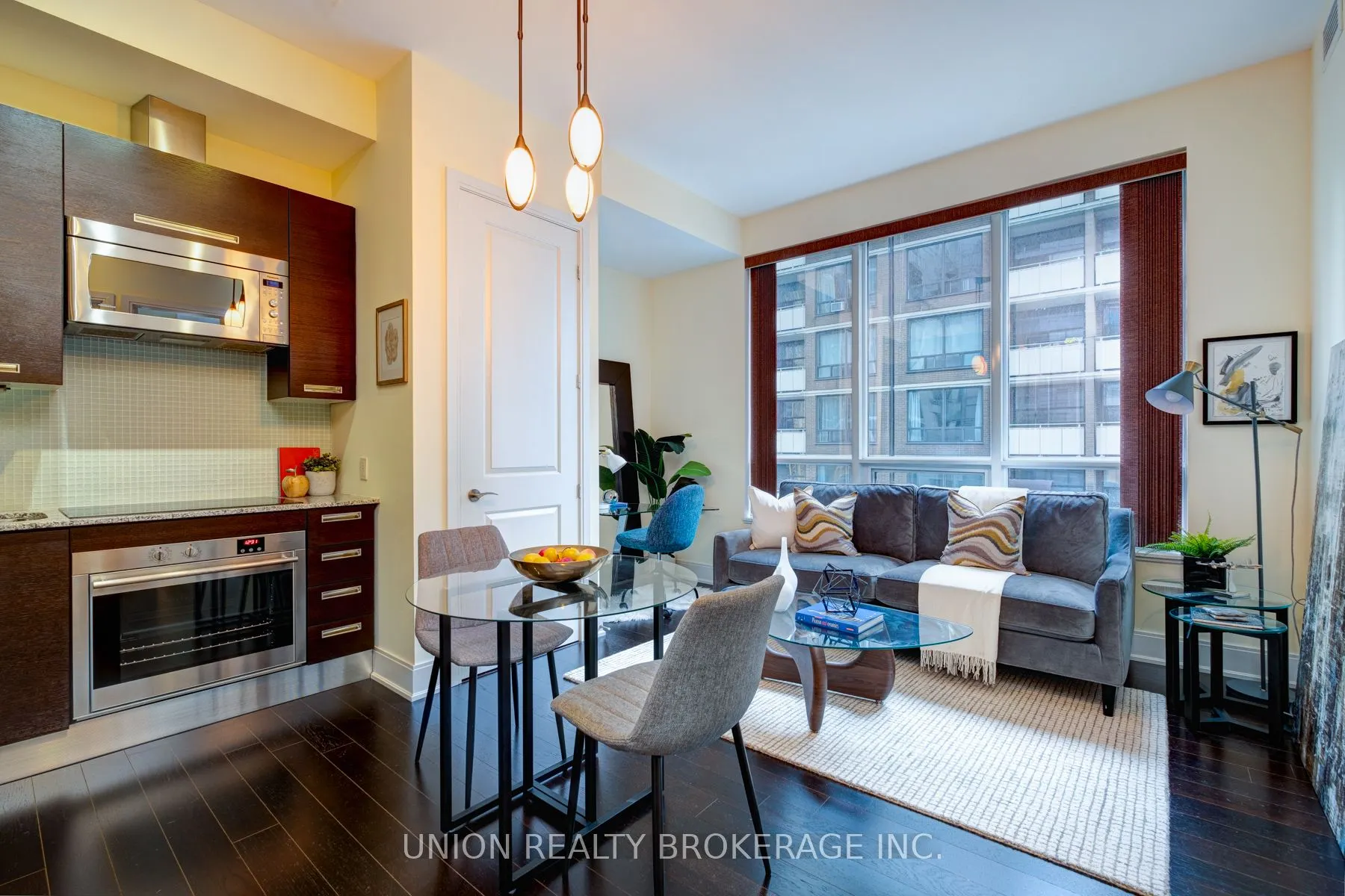 21 Balmuto Street, #1403