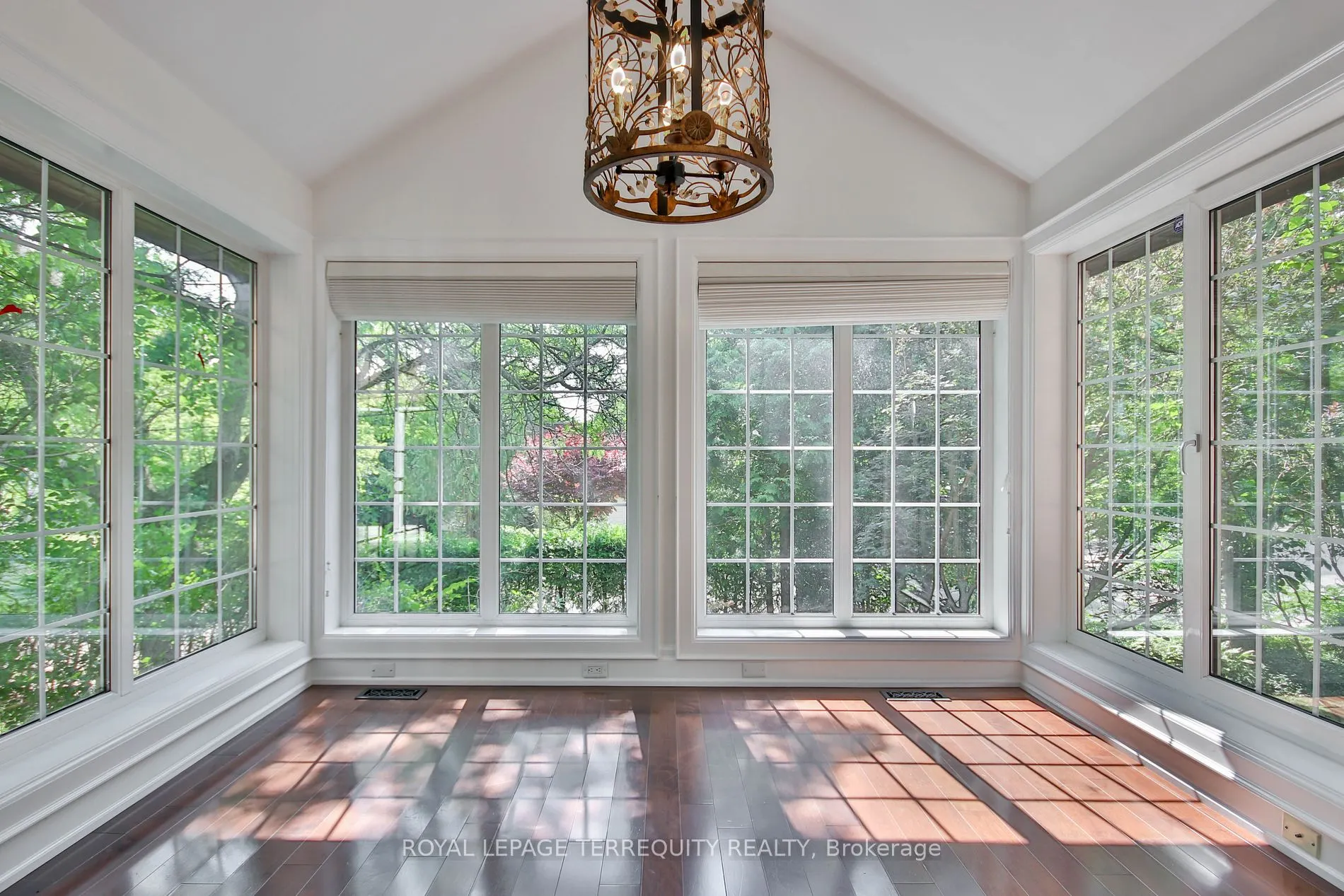 126 Forest Heights Blvd