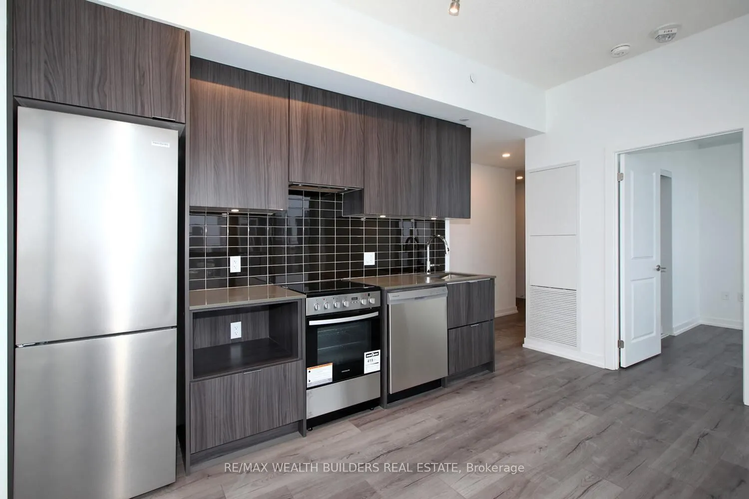395 Bloor St E, #3504