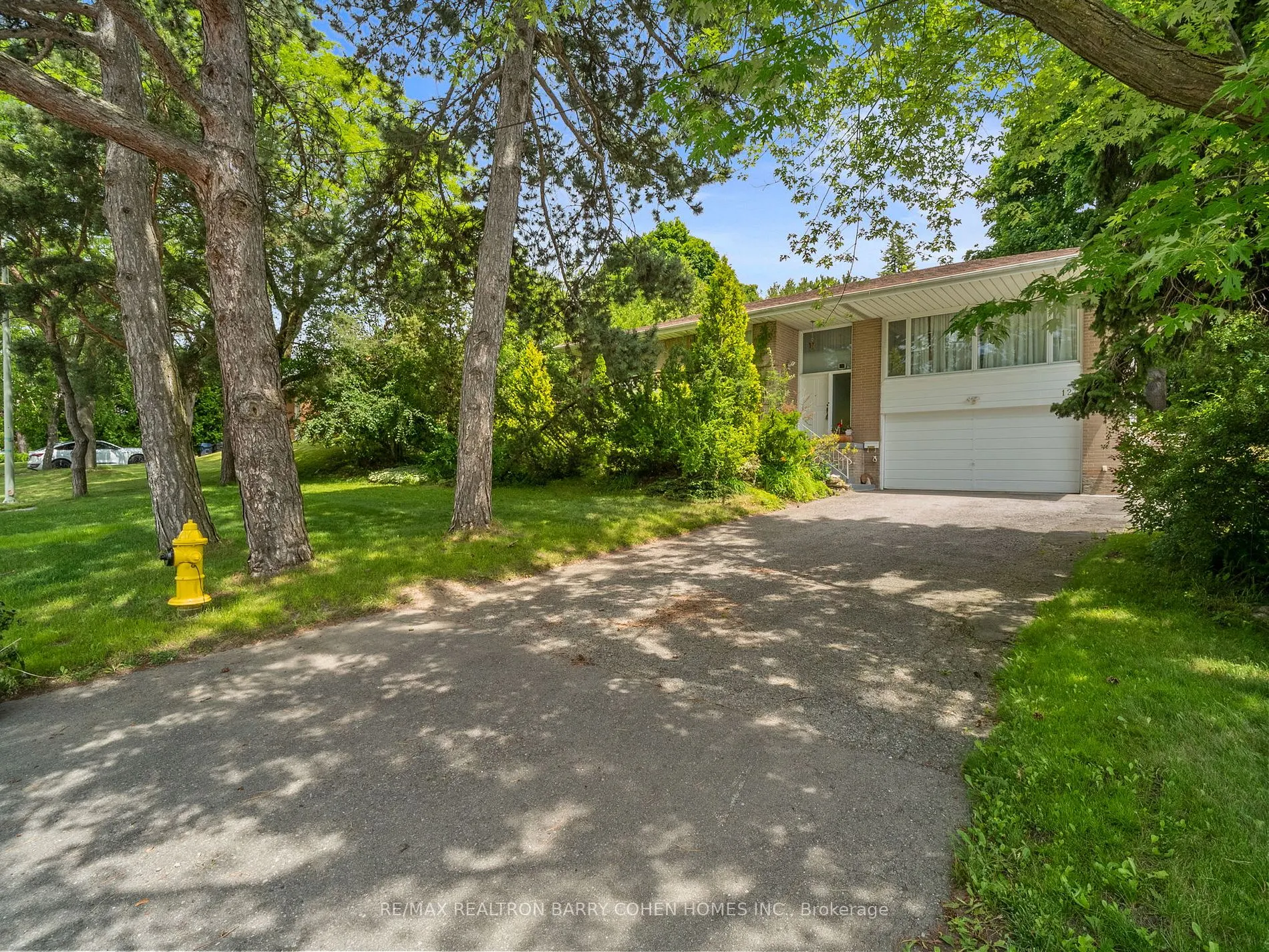 120 Laurentide Drive