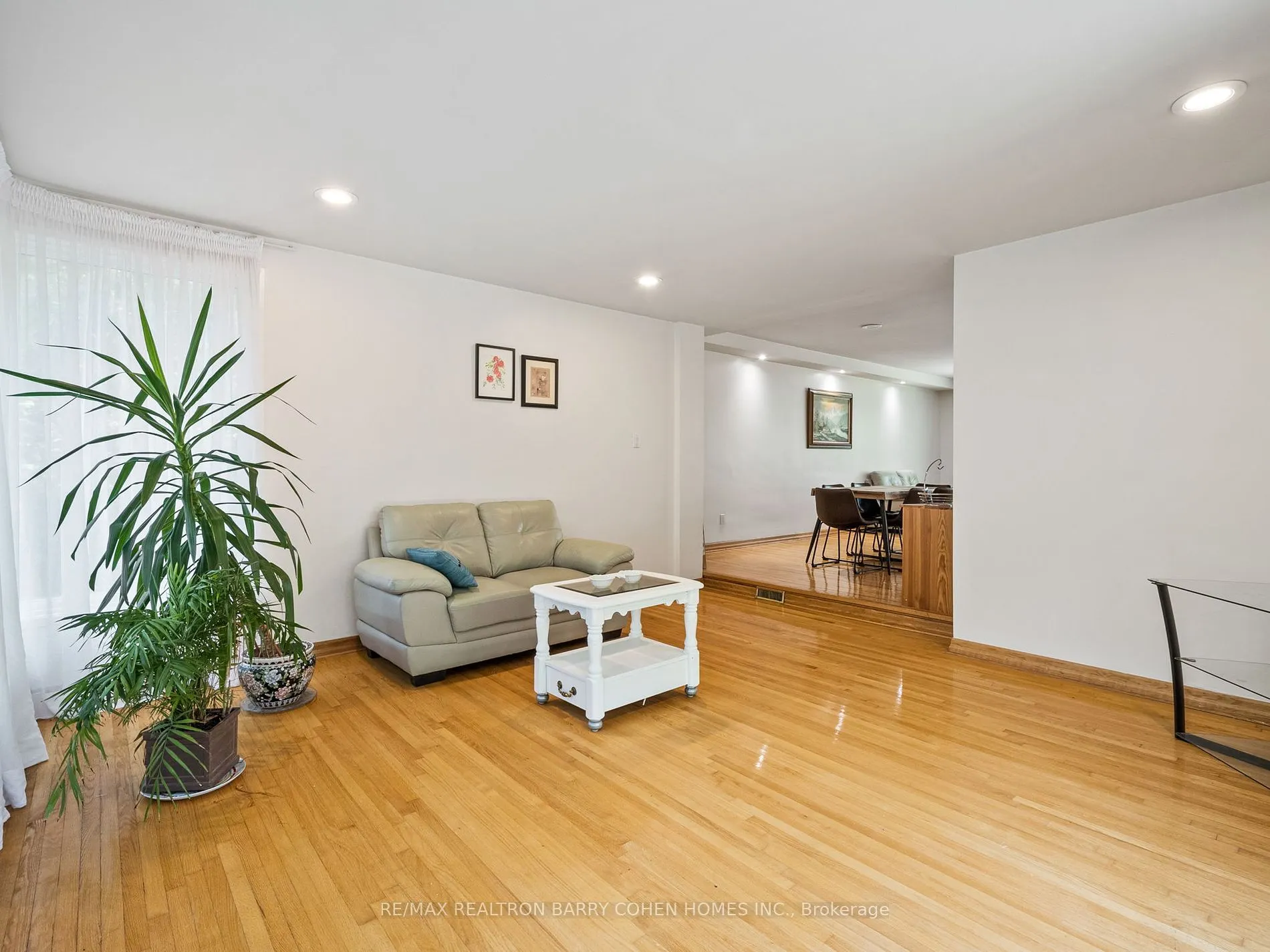 120 Laurentide Drive
