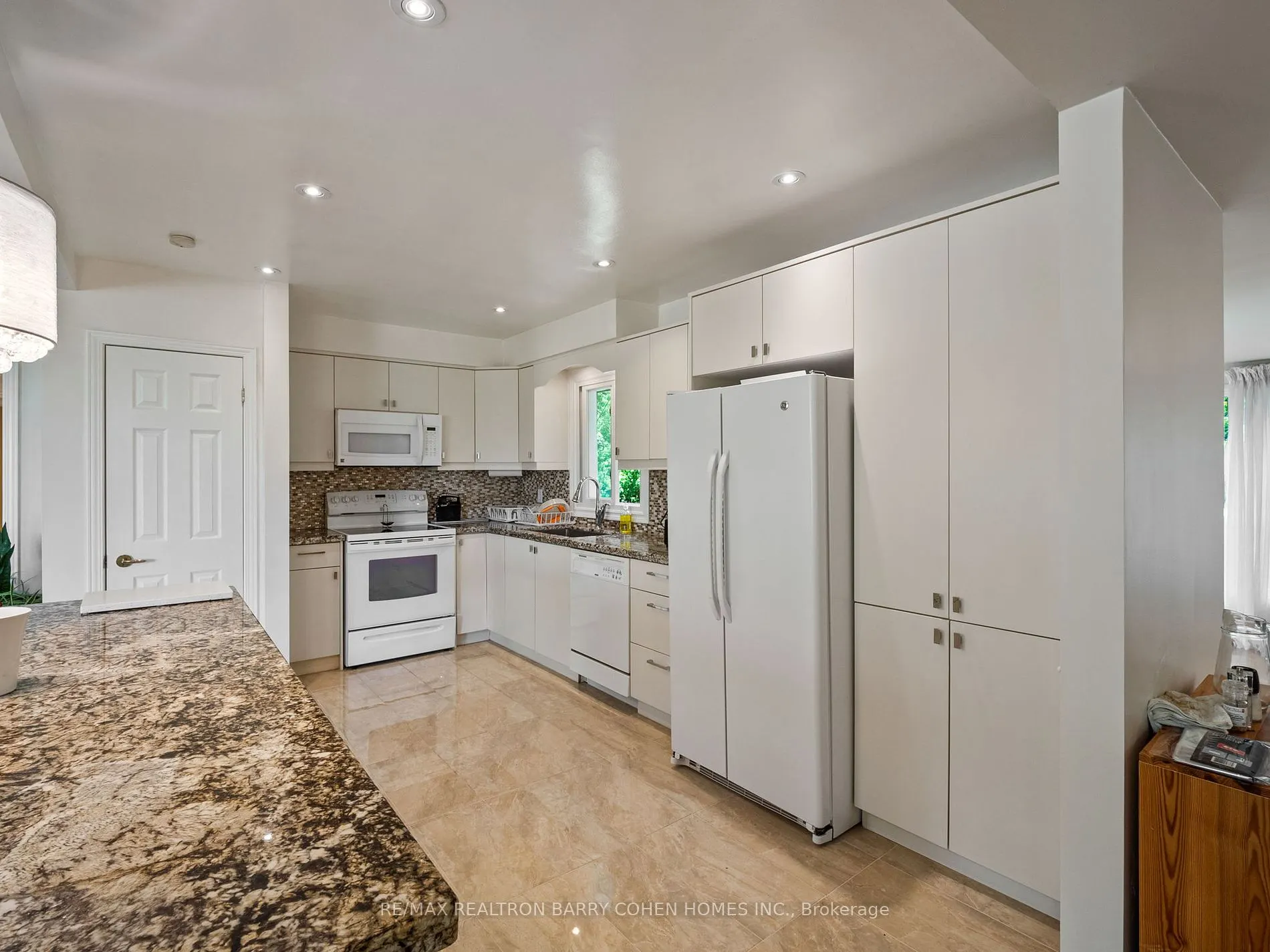 120 Laurentide Drive