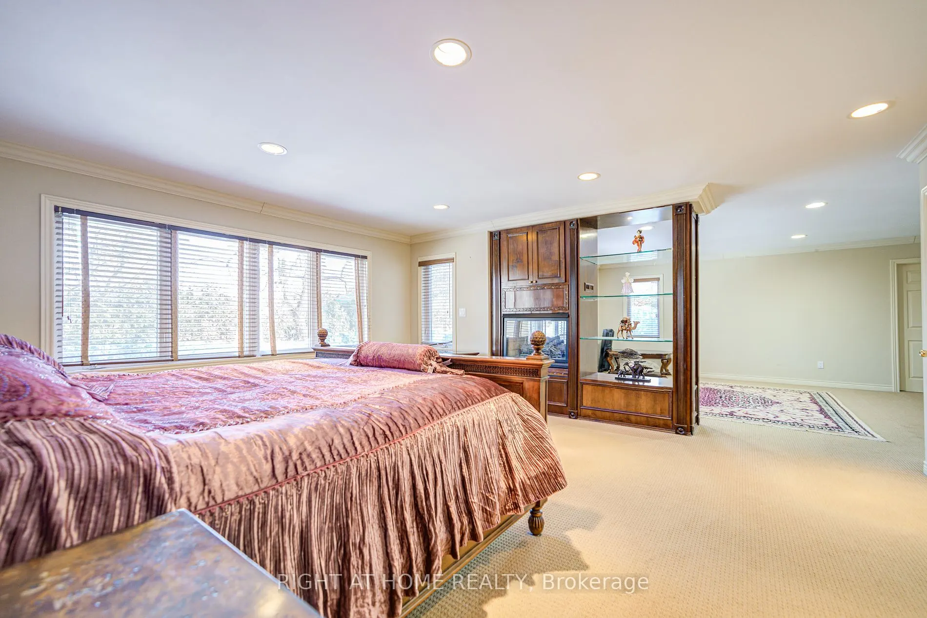 49 Arjay Crescent