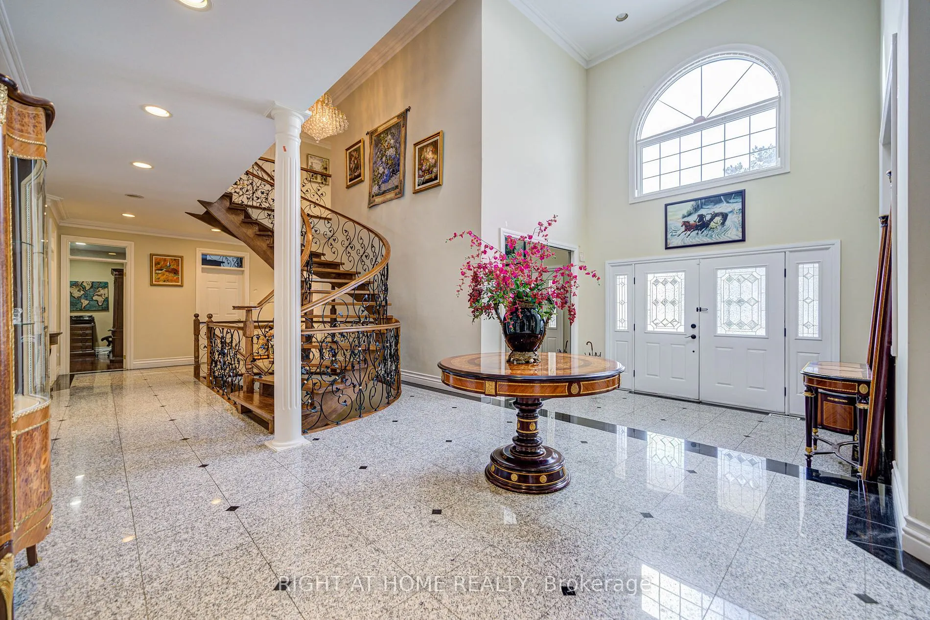 49 Arjay Crescent
