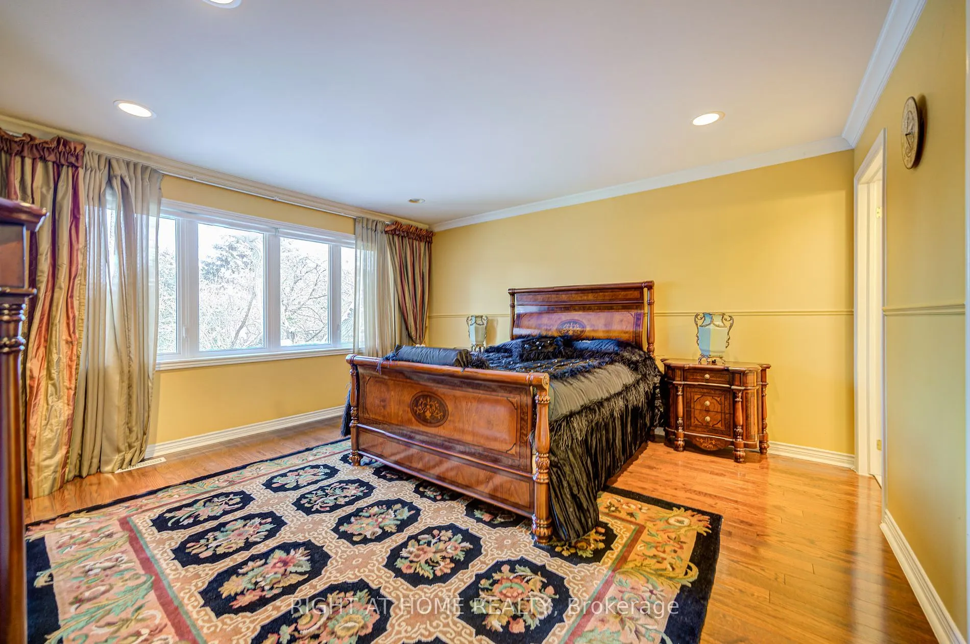 49 Arjay Crescent