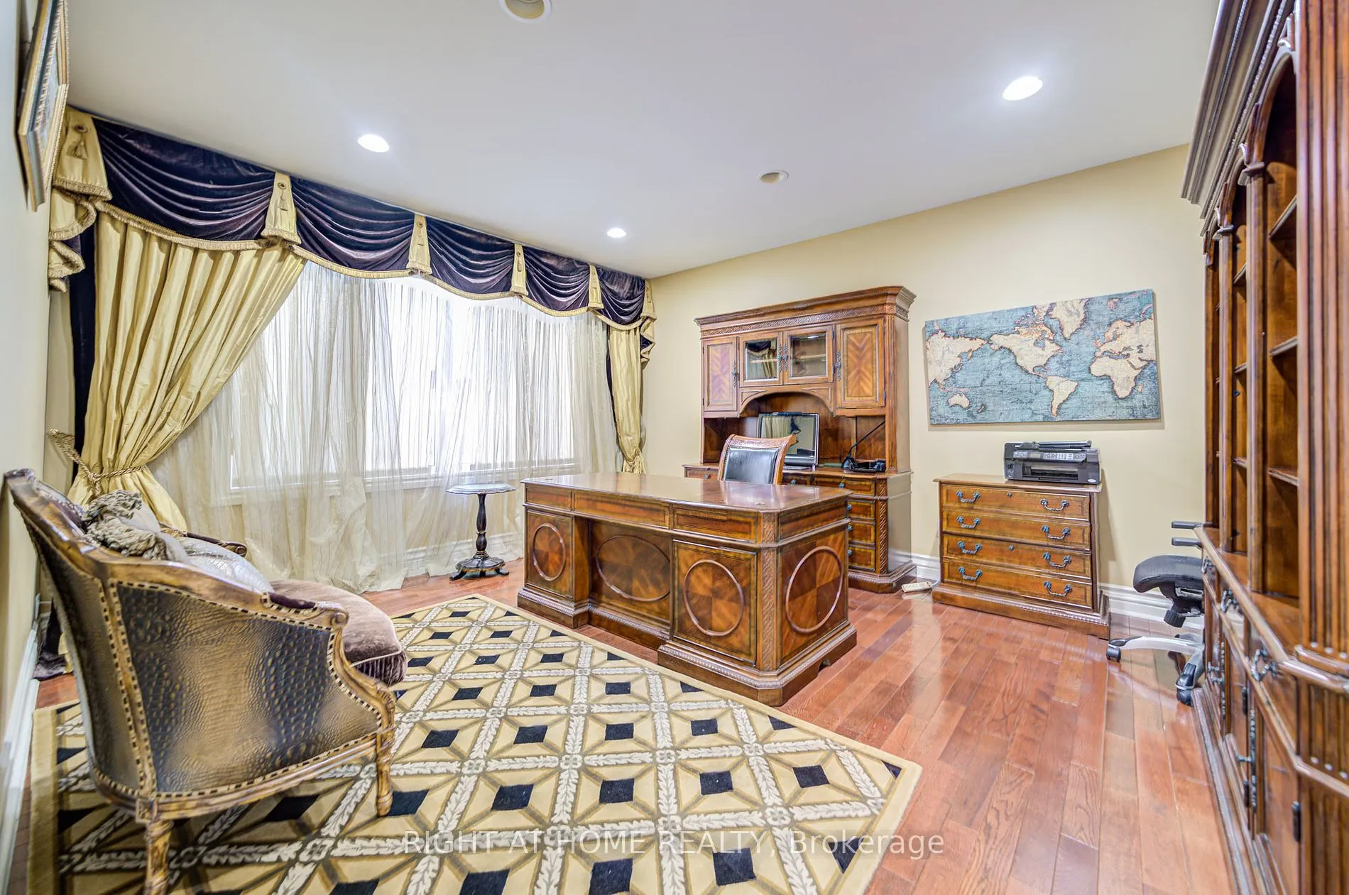 49 Arjay Crescent