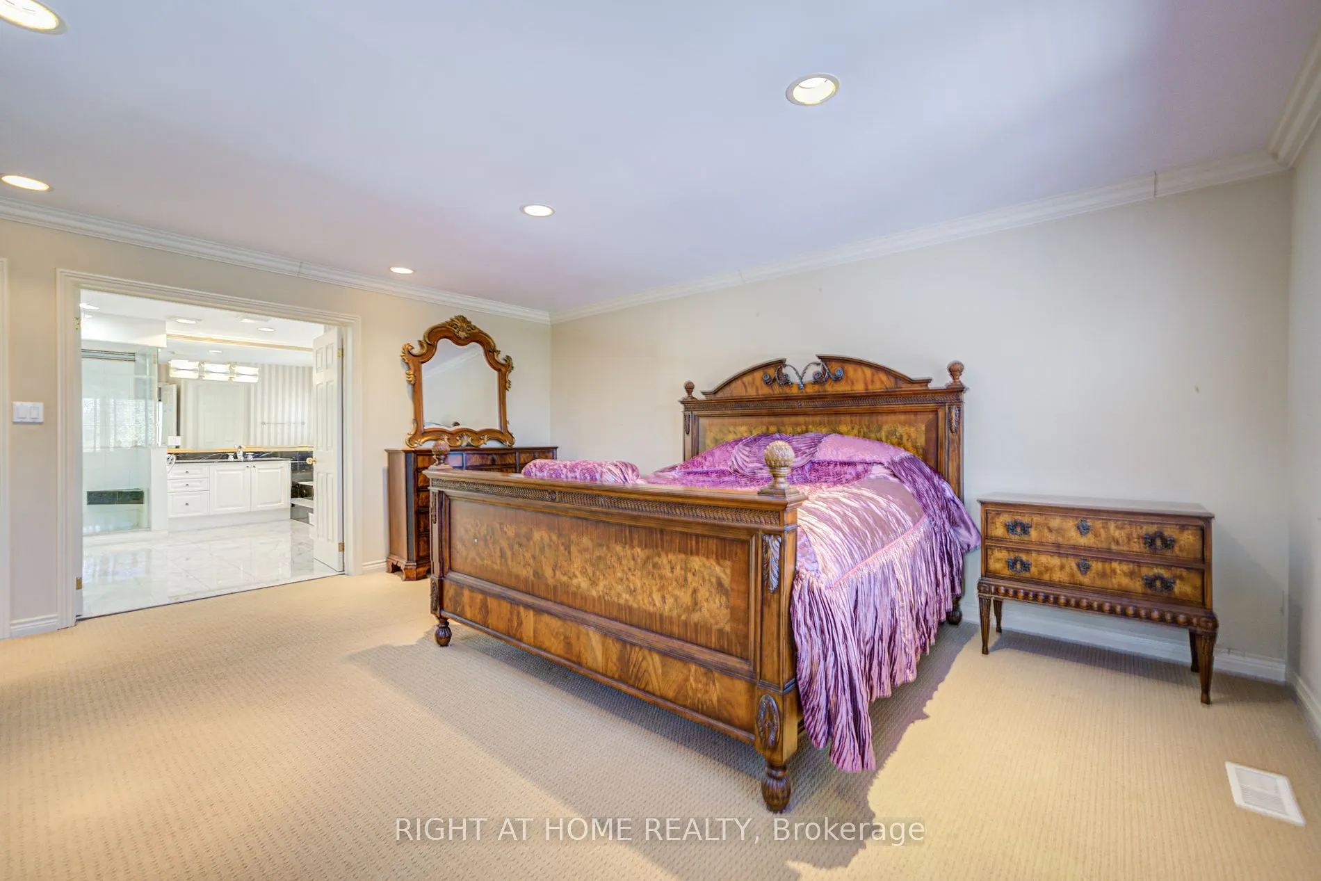 49 Arjay Crescent