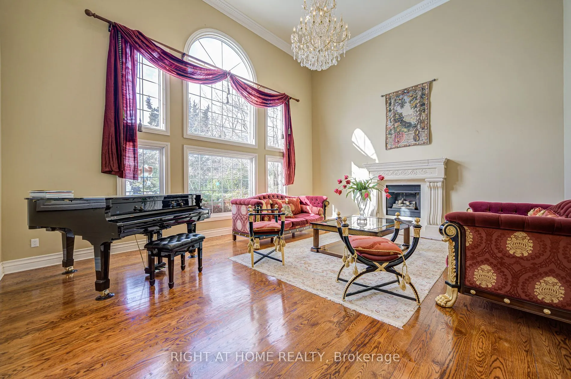 49 Arjay Crescent