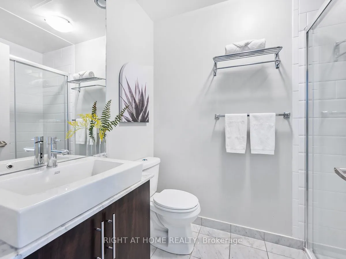 65 Bremner Blvd, #1406