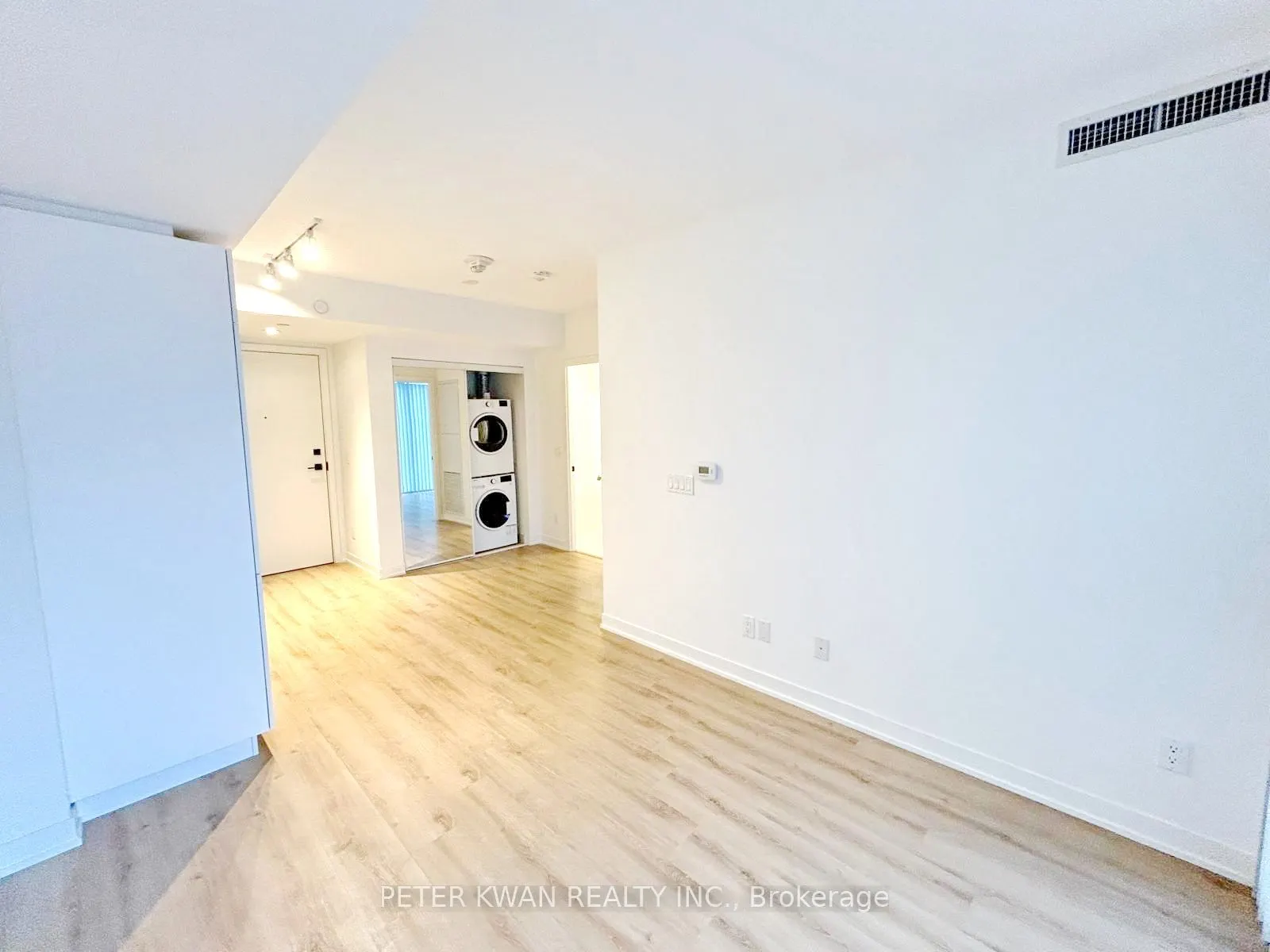 319 Jarvis St, #601