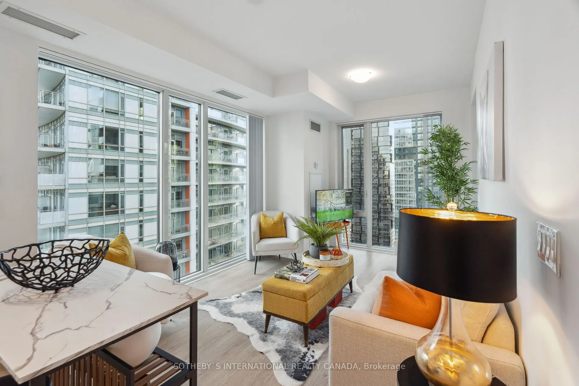 28 Widmer St, #3629