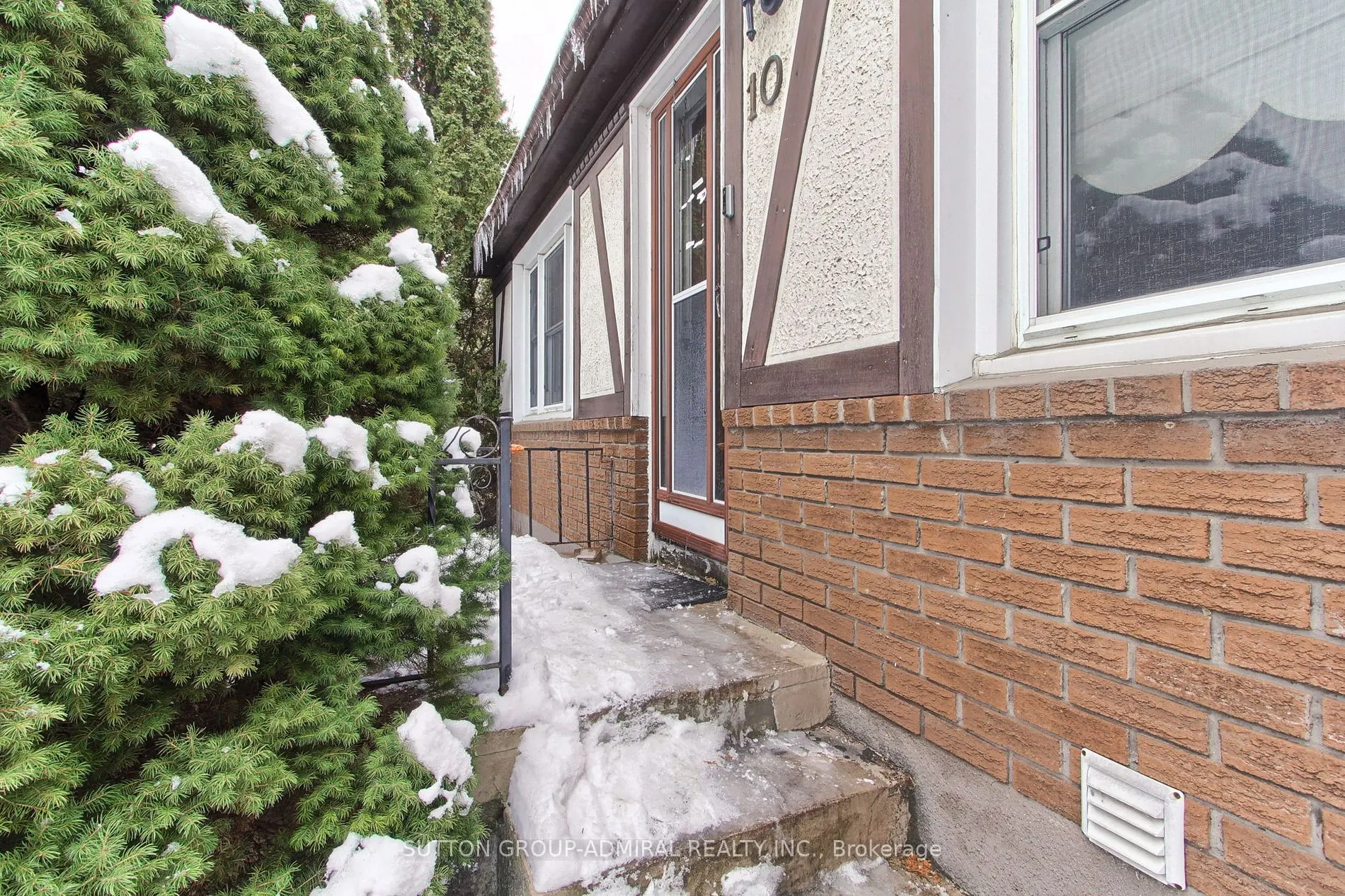 10 Dromore Cres