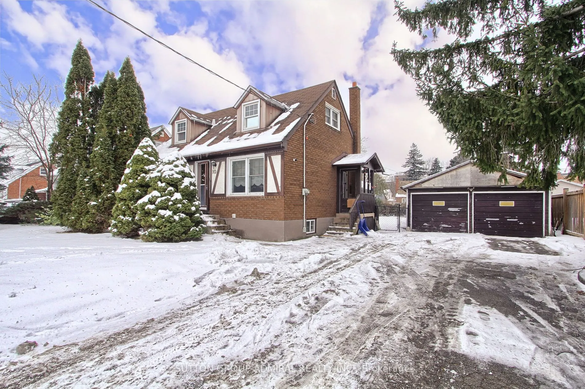 10 Dromore Cres